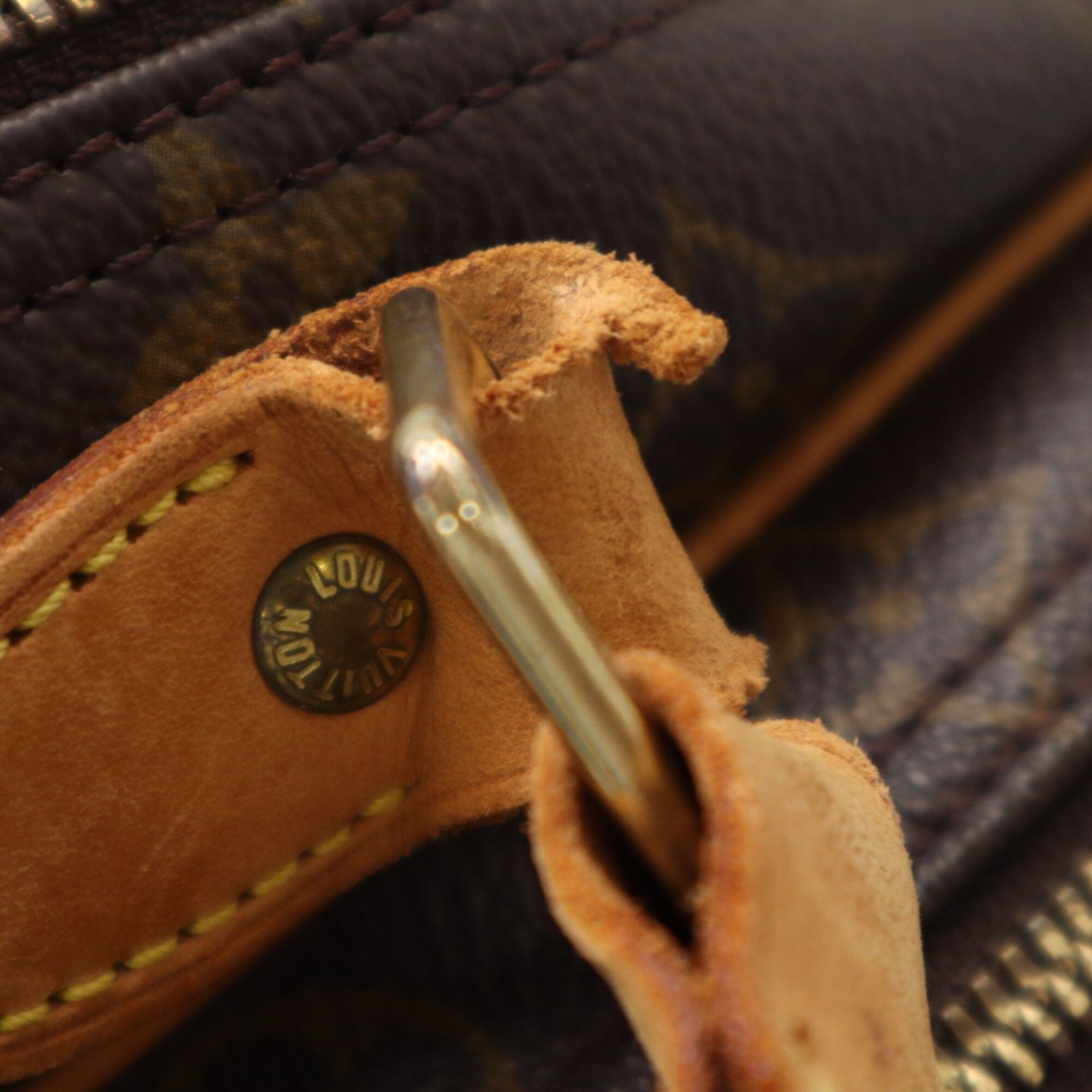 Coated Canvas Leather Shoulder Bag (Pre-Owned) - Louis Vuitton - Modalova