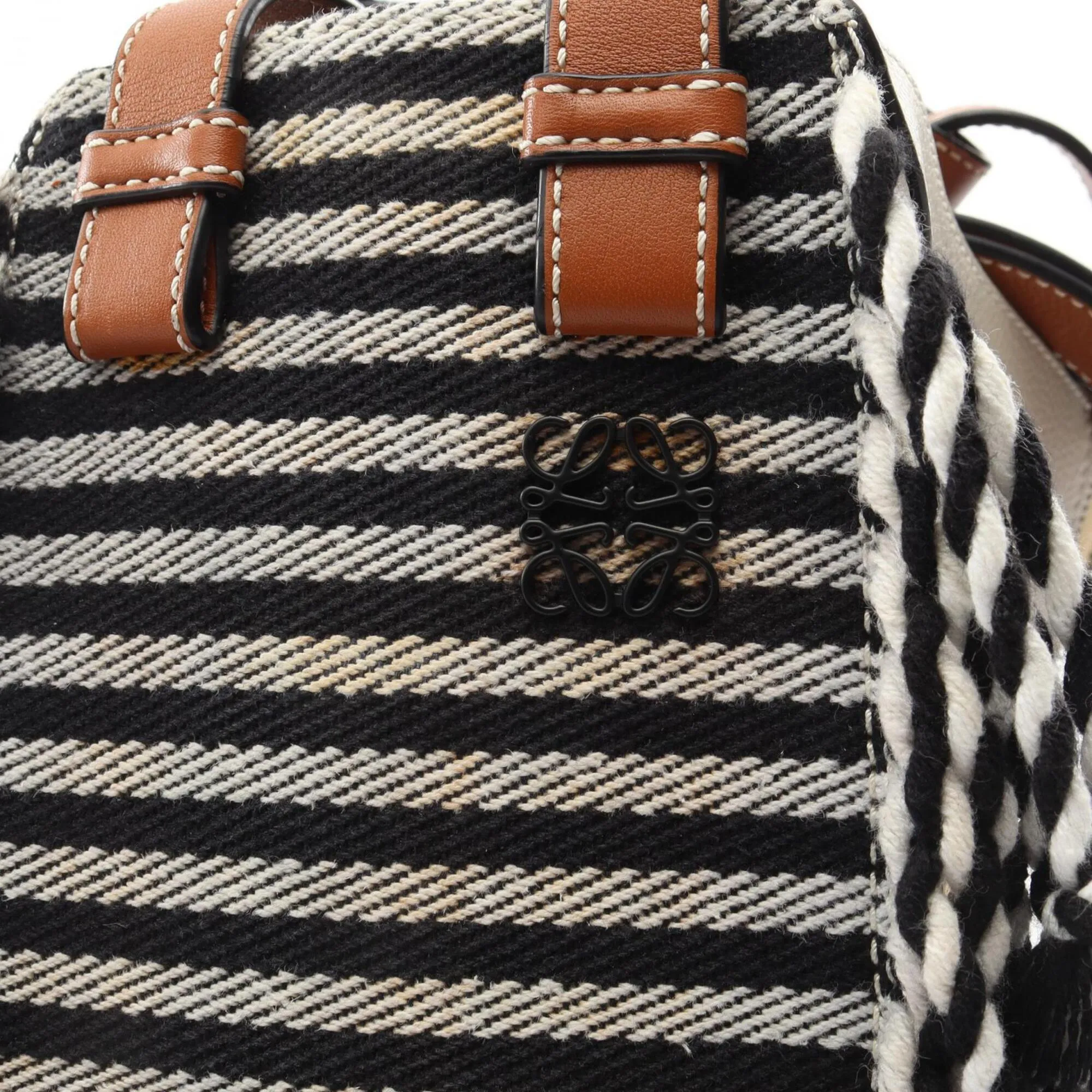 Leather Canvas Handbag (Pre-Owned) - Loewe - Modalova