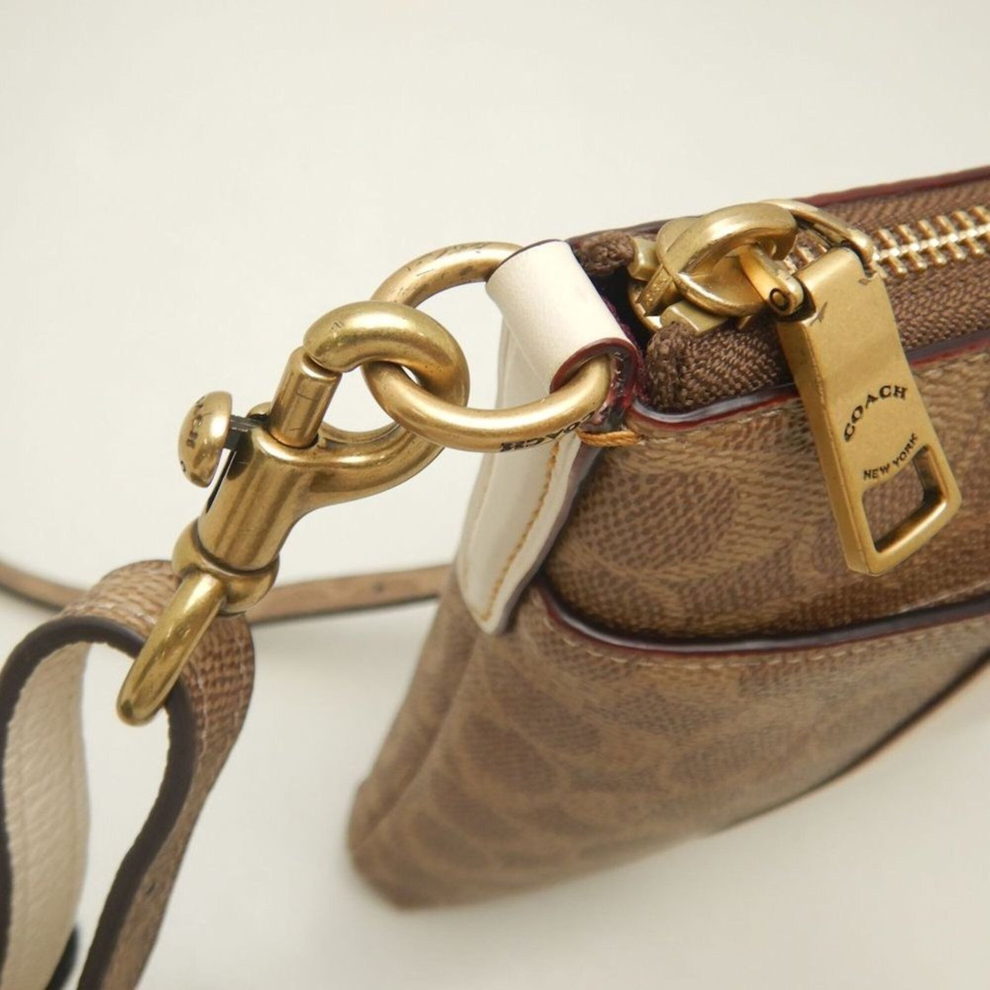 Coated Canvas Shoulder Bag (Pre-Owned) - Coach - Modalova