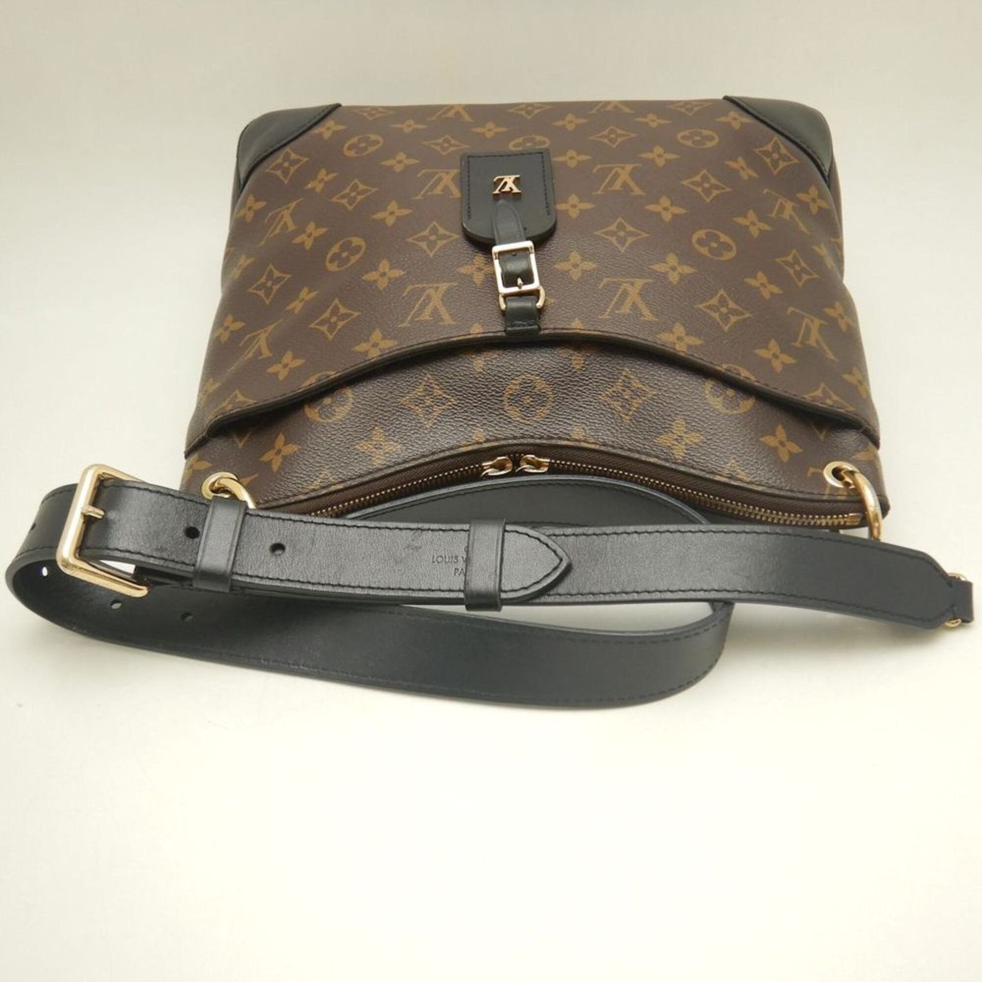 Monogram Canvas Shoulder Bag (Pre-Owned) - Louis Vuitton - Modalova
