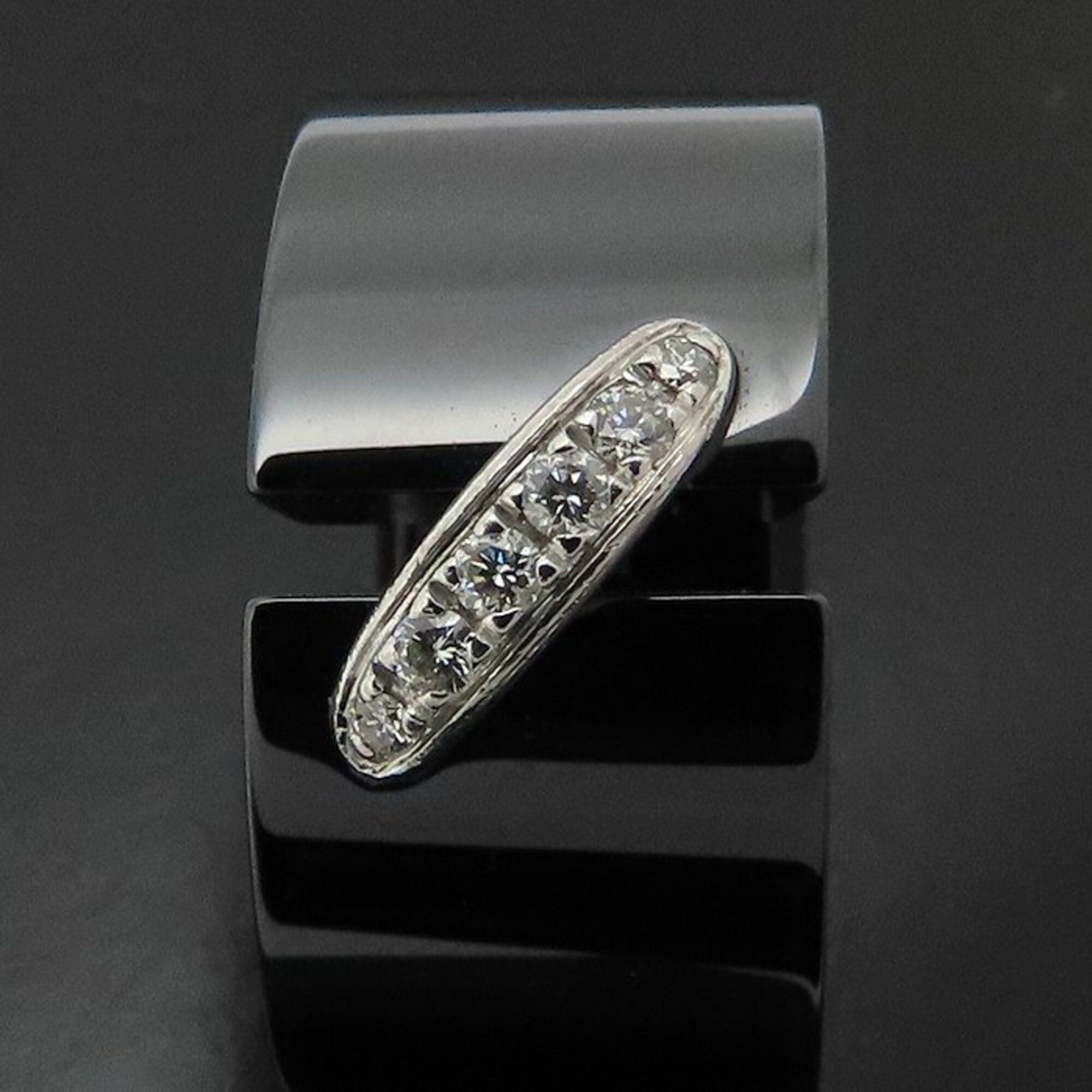 White Gold (18K) Ceramic Band Ring (Pre-Owned) - Chaumet - Modalova