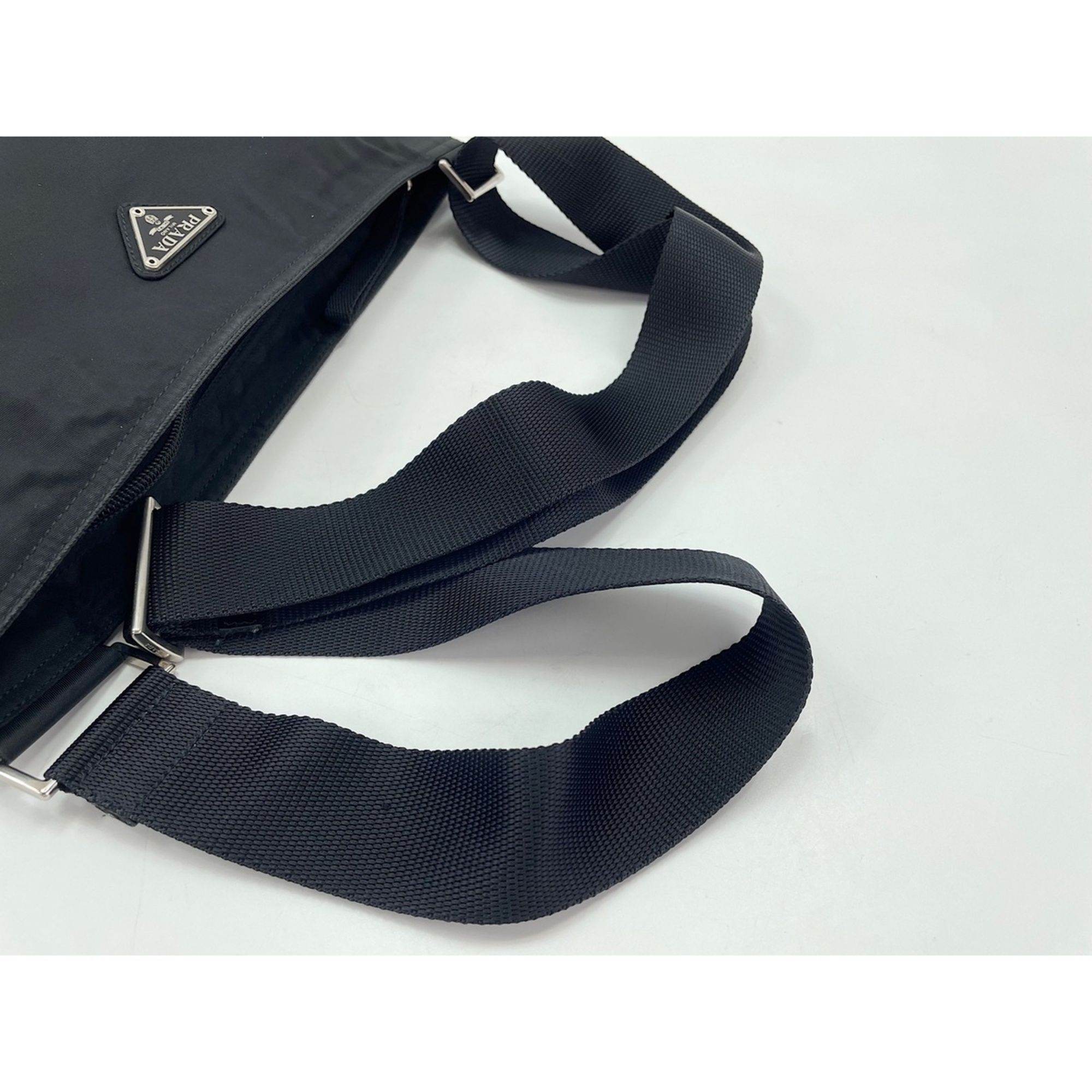 Nylon Shoulder Bag (Pre-Owned) - Prada - Modalova