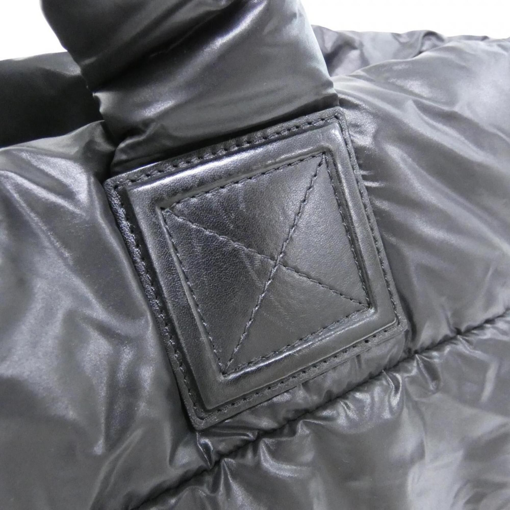 Nylon Handbag (Pre-Owned) - Chanel - Modalova