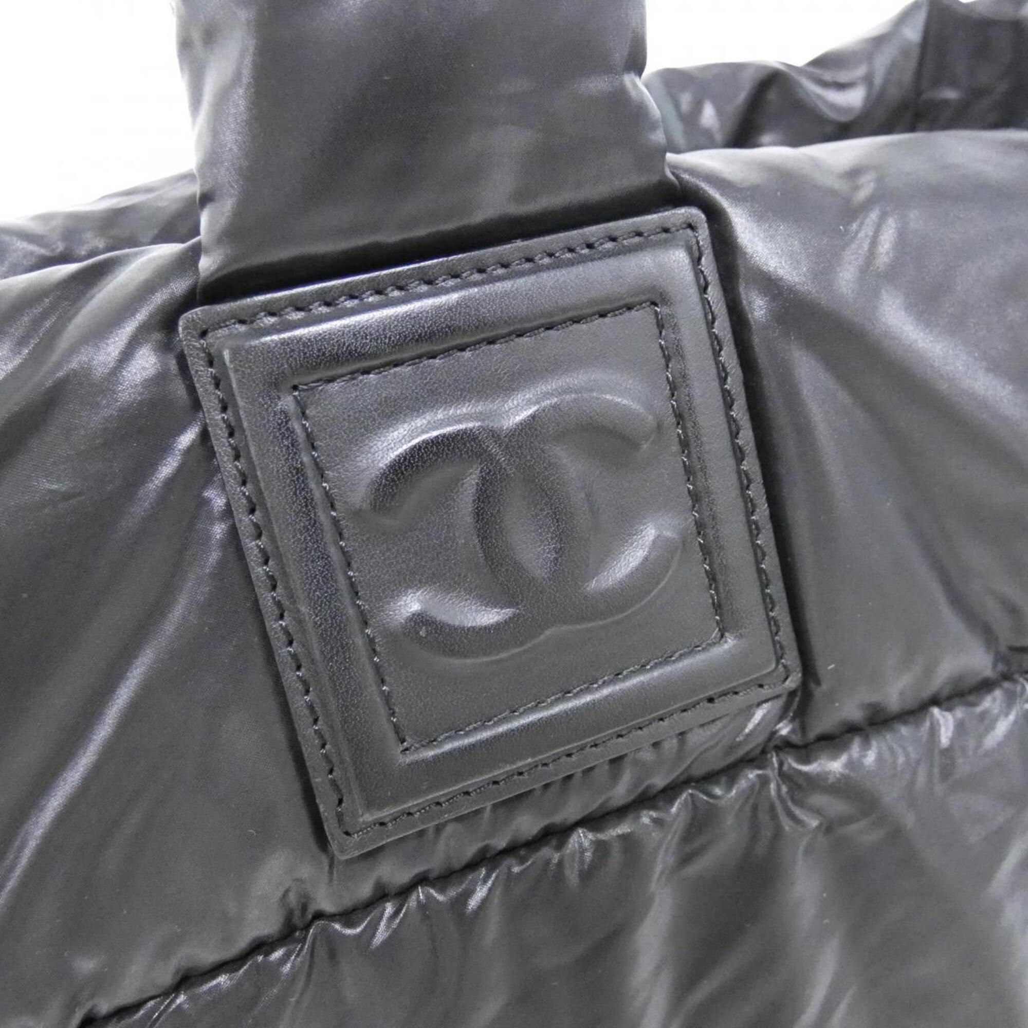 Nylon Handbag (Pre-Owned) - Chanel - Modalova