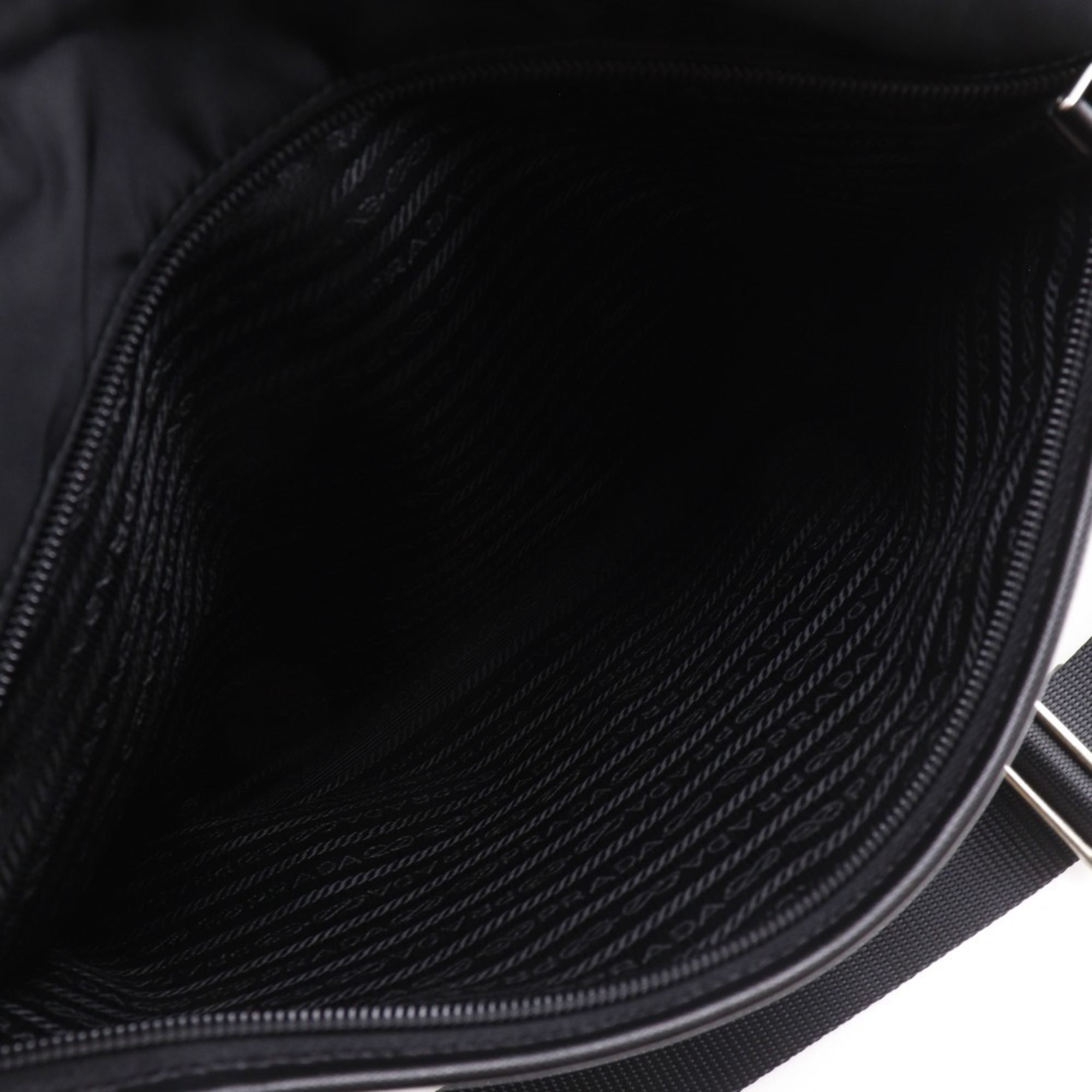 Nylon Shoulder Bag (Pre-Owned) - Prada - Modalova