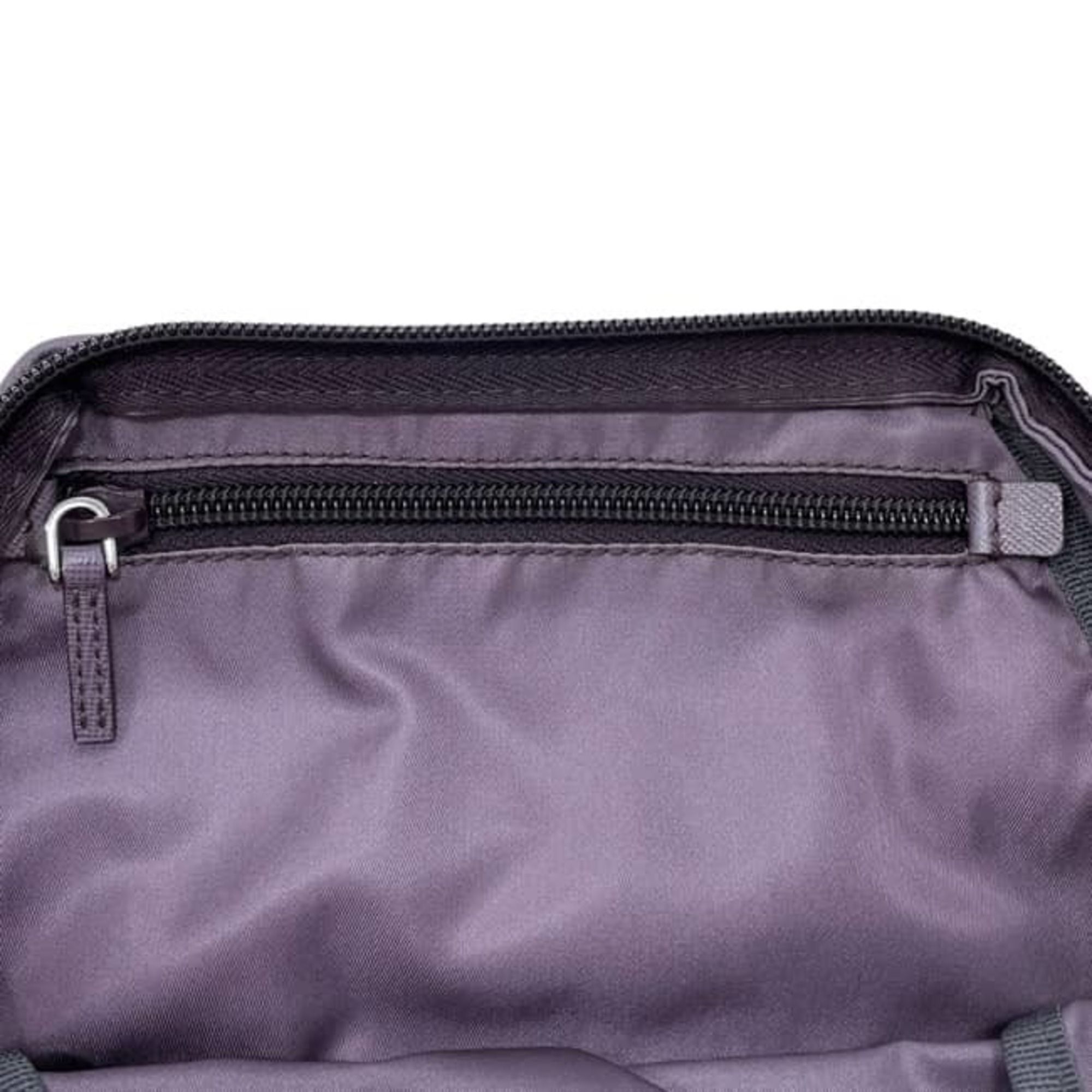 Nylon Pouch (Pre-Owned) - Prada - Modalova