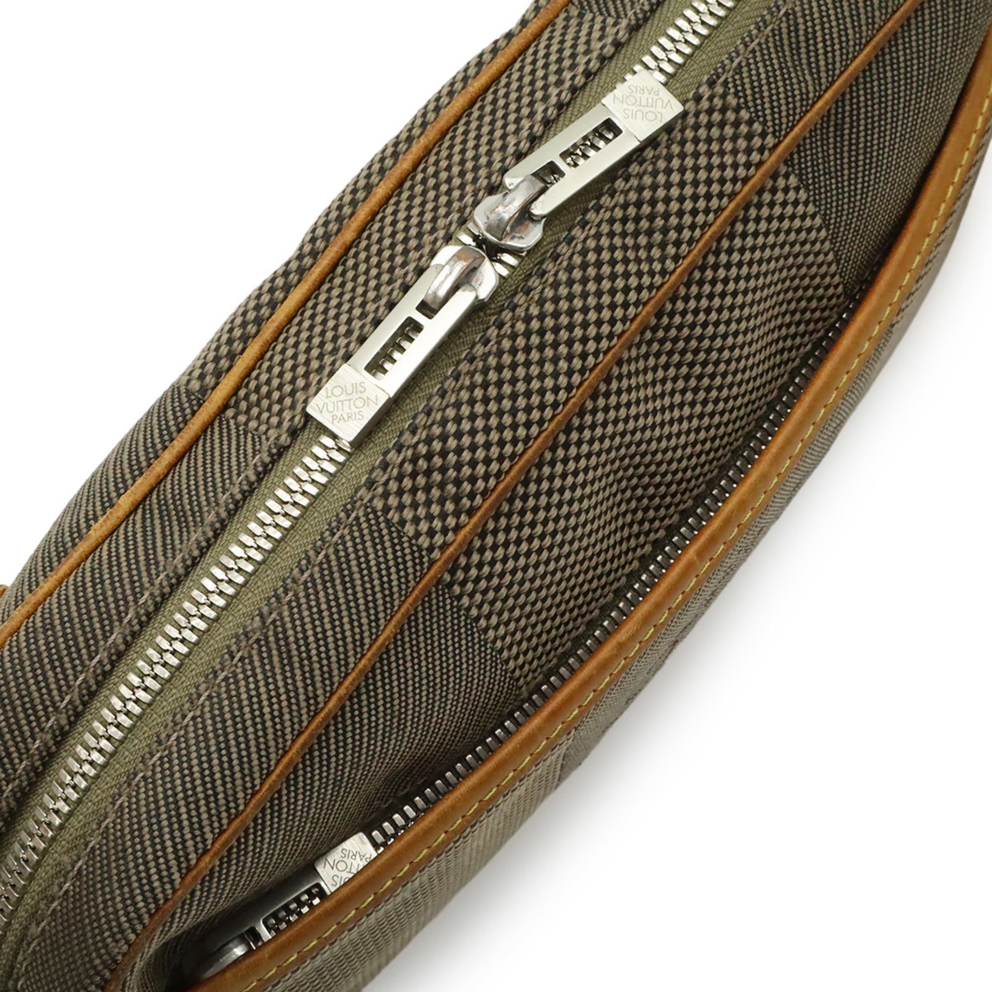 Damier Geant Sling Bag (Pre-Owned) - Louis Vuitton - Modalova