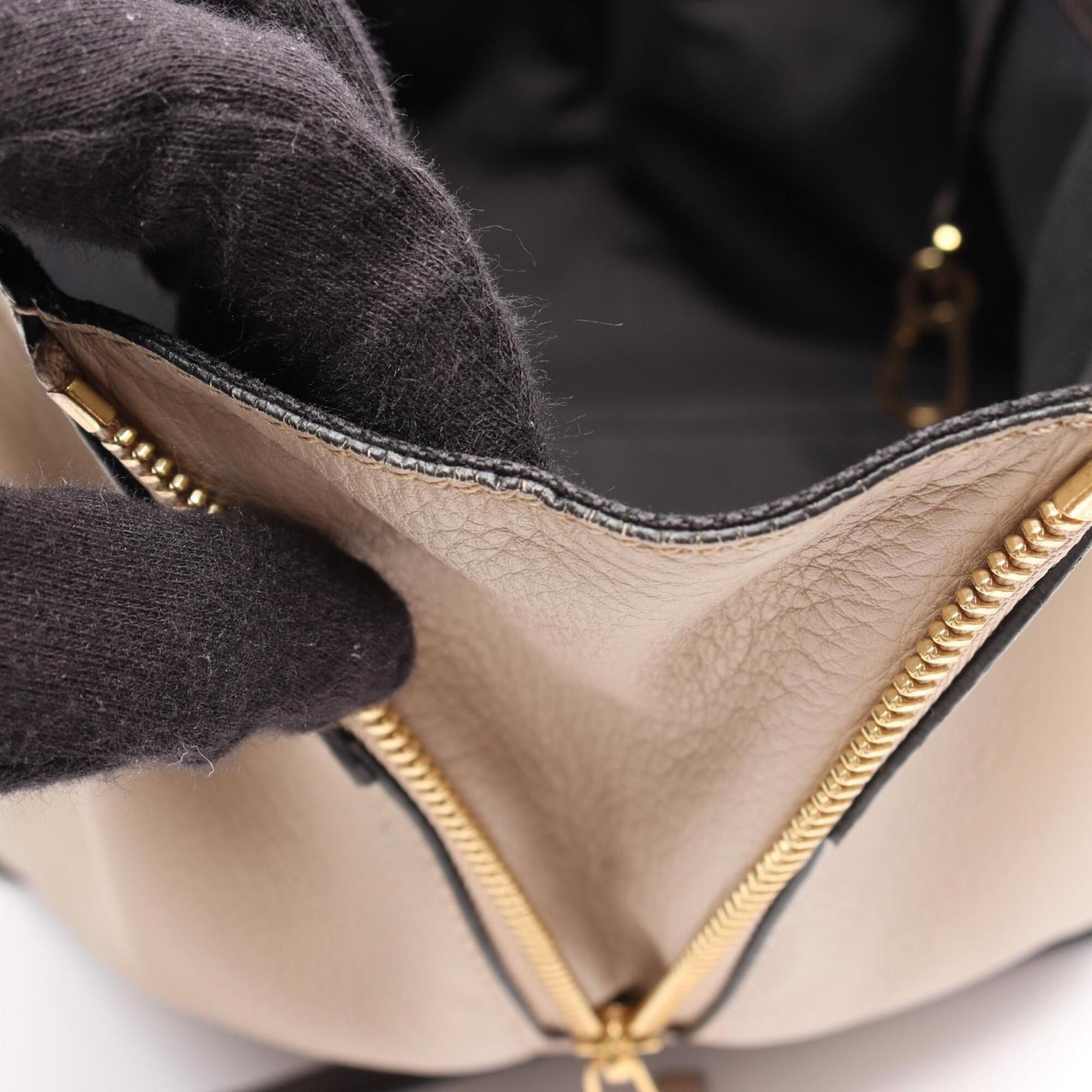 Leather Handbag (Pre-Owned) - Loewe - Modalova