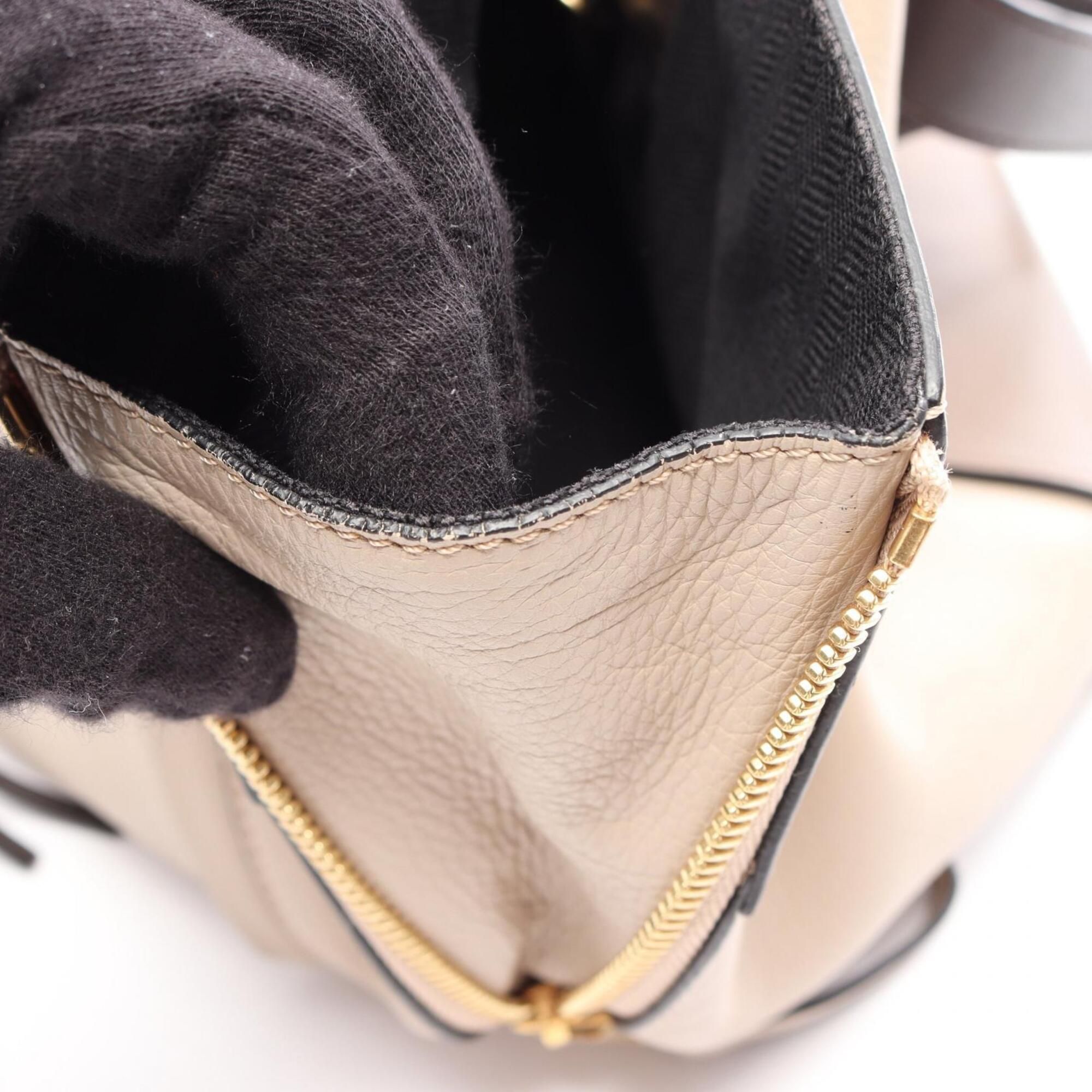 Leather Handbag (Pre-Owned) - Loewe - Modalova