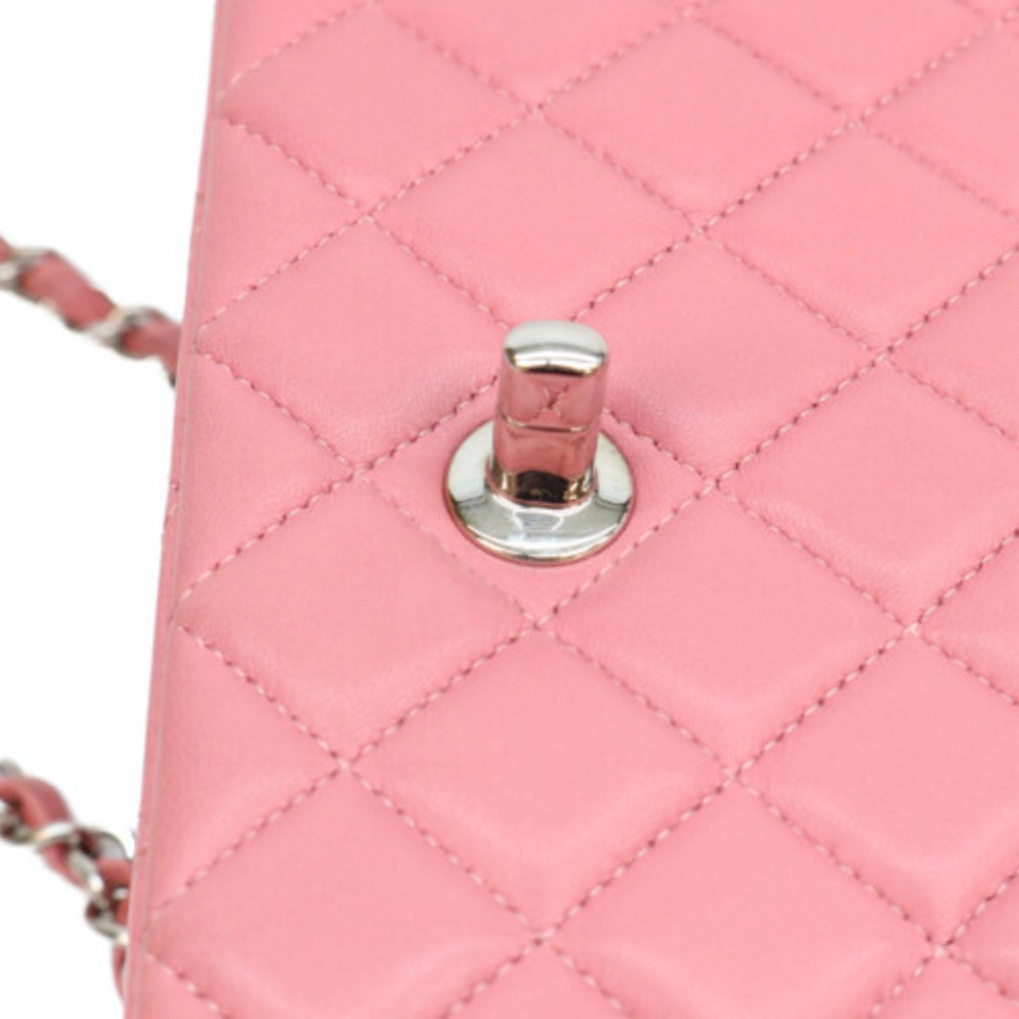Leather Shoulder Bag (Pre-Owned) - Chanel - Modalova