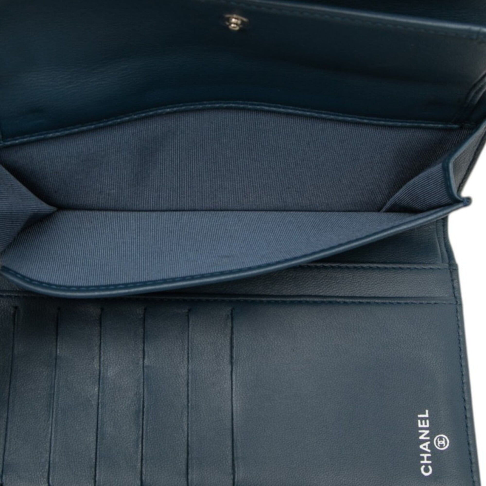 Leather Long Wallet (Bi-Fold) (Pre-Owned) - Chanel - Modalova