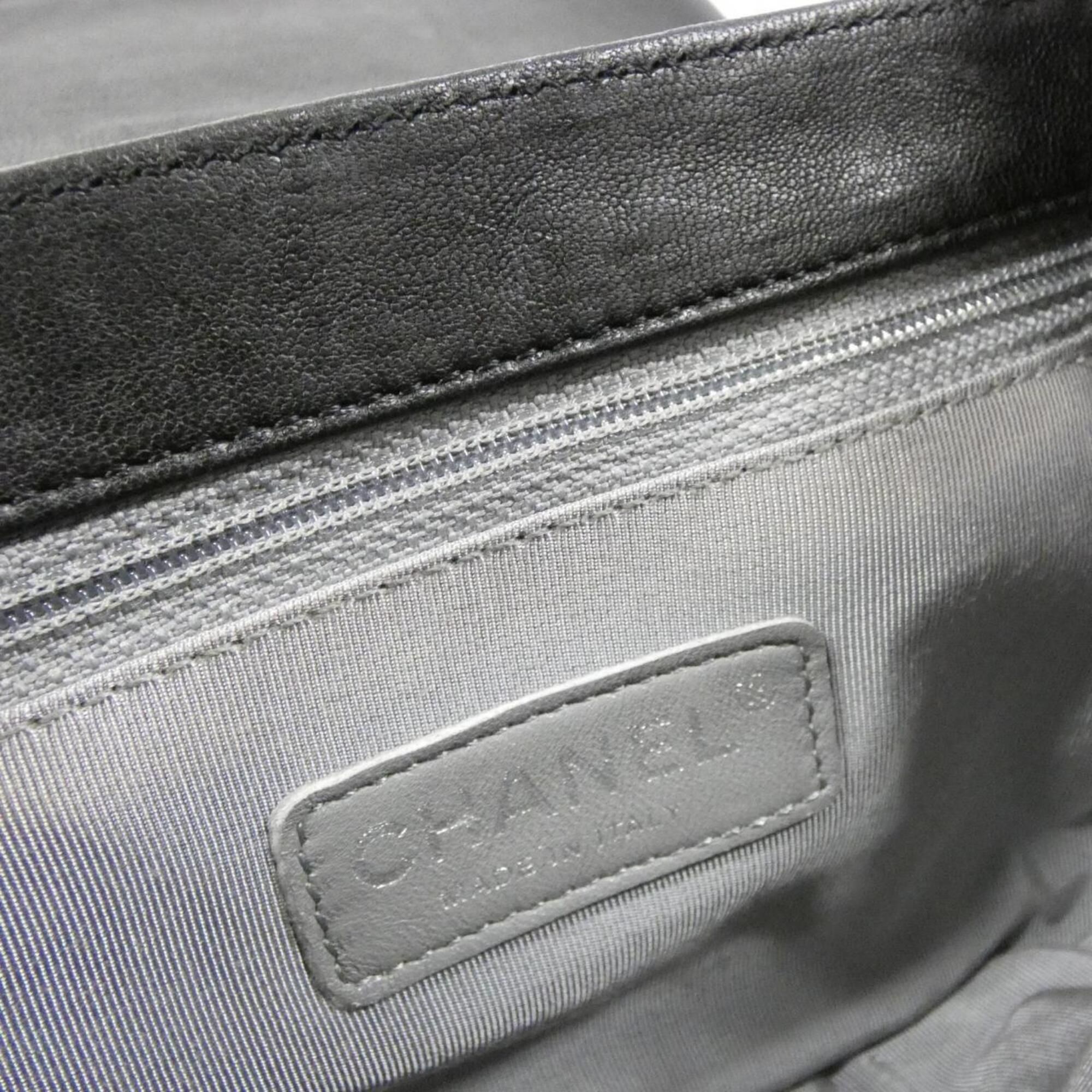Leather Shoulder Bag (Pre-Owned) - Chanel - Modalova