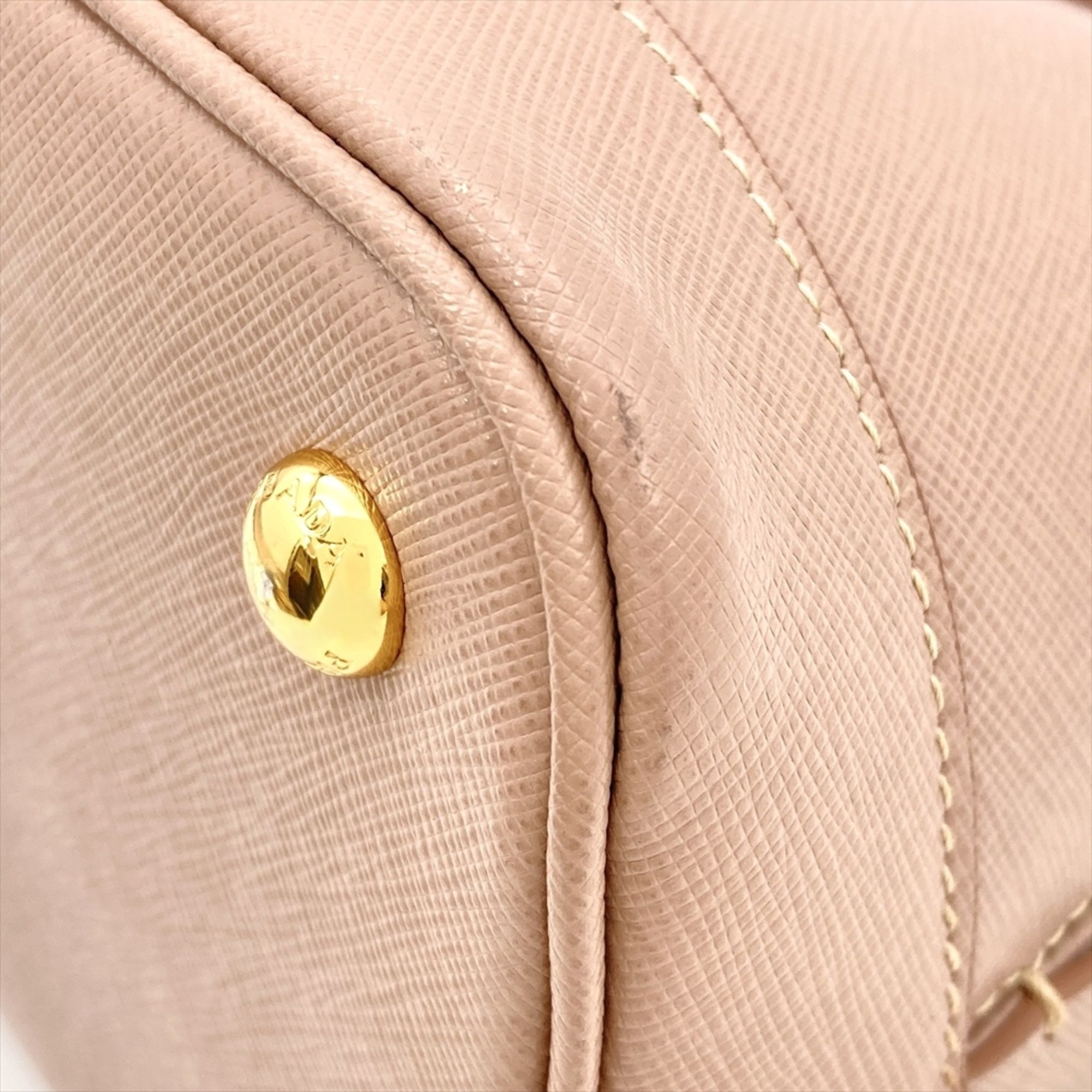 Saffiano Leather Handbag (Pre-Owned) - Prada - Modalova