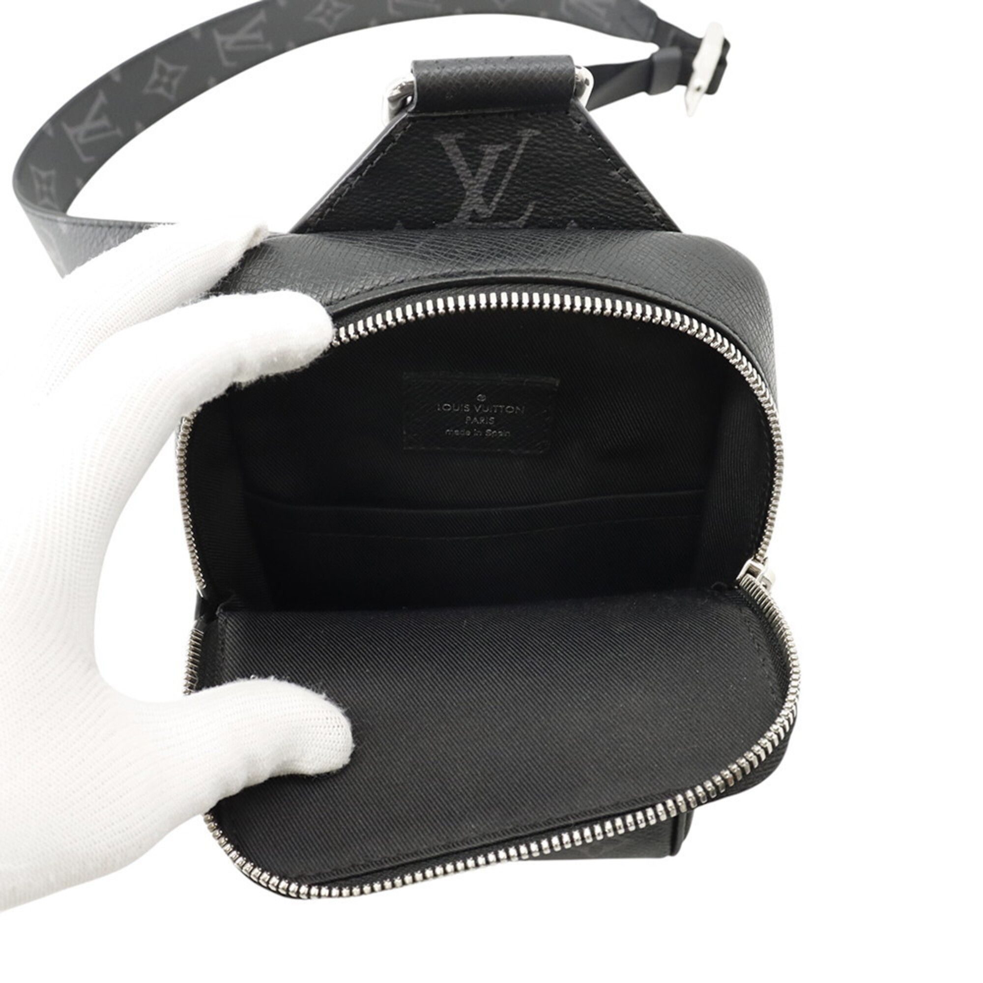 Monogram Eclipse Taiga Leather Monogram Eclipse Handbag Sling Bag (Pre-Owned) - Louis Vuitton - Modalova
