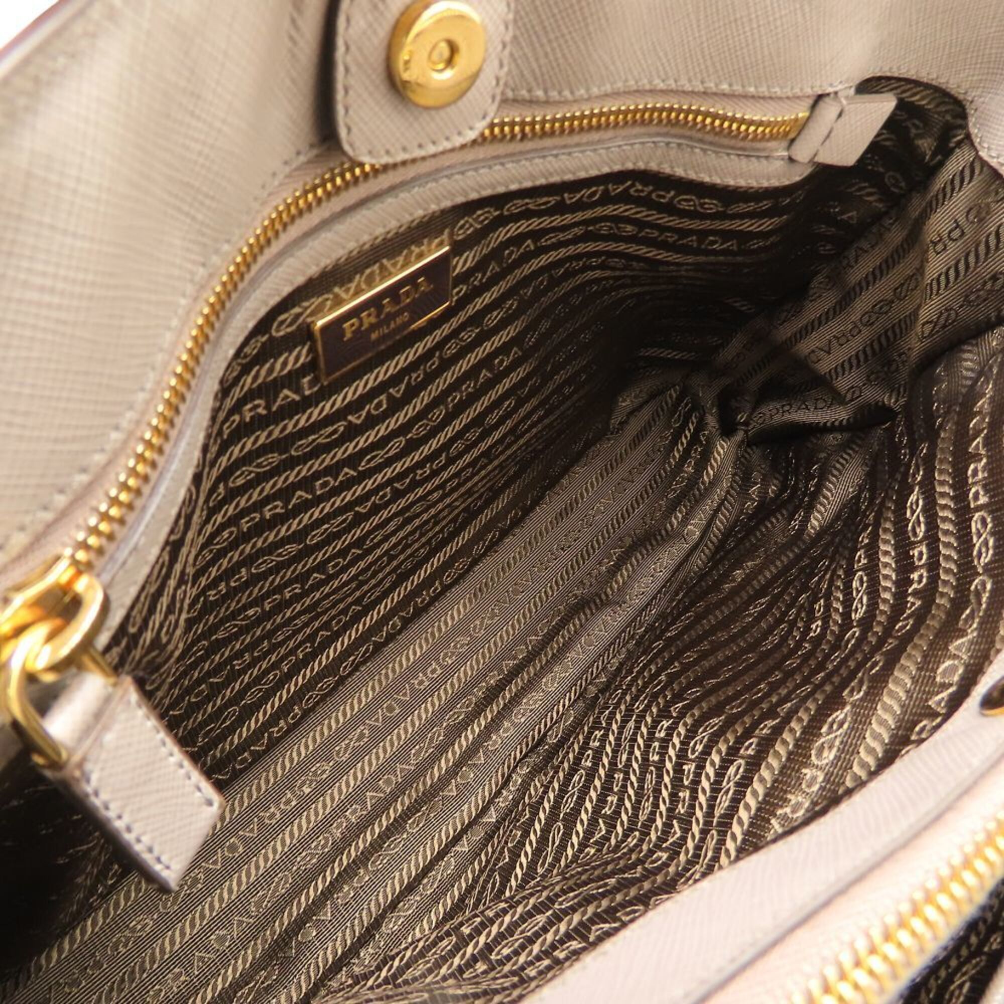 Saffiano Leather Tote Bag (Pre-Owned) - Prada - Modalova