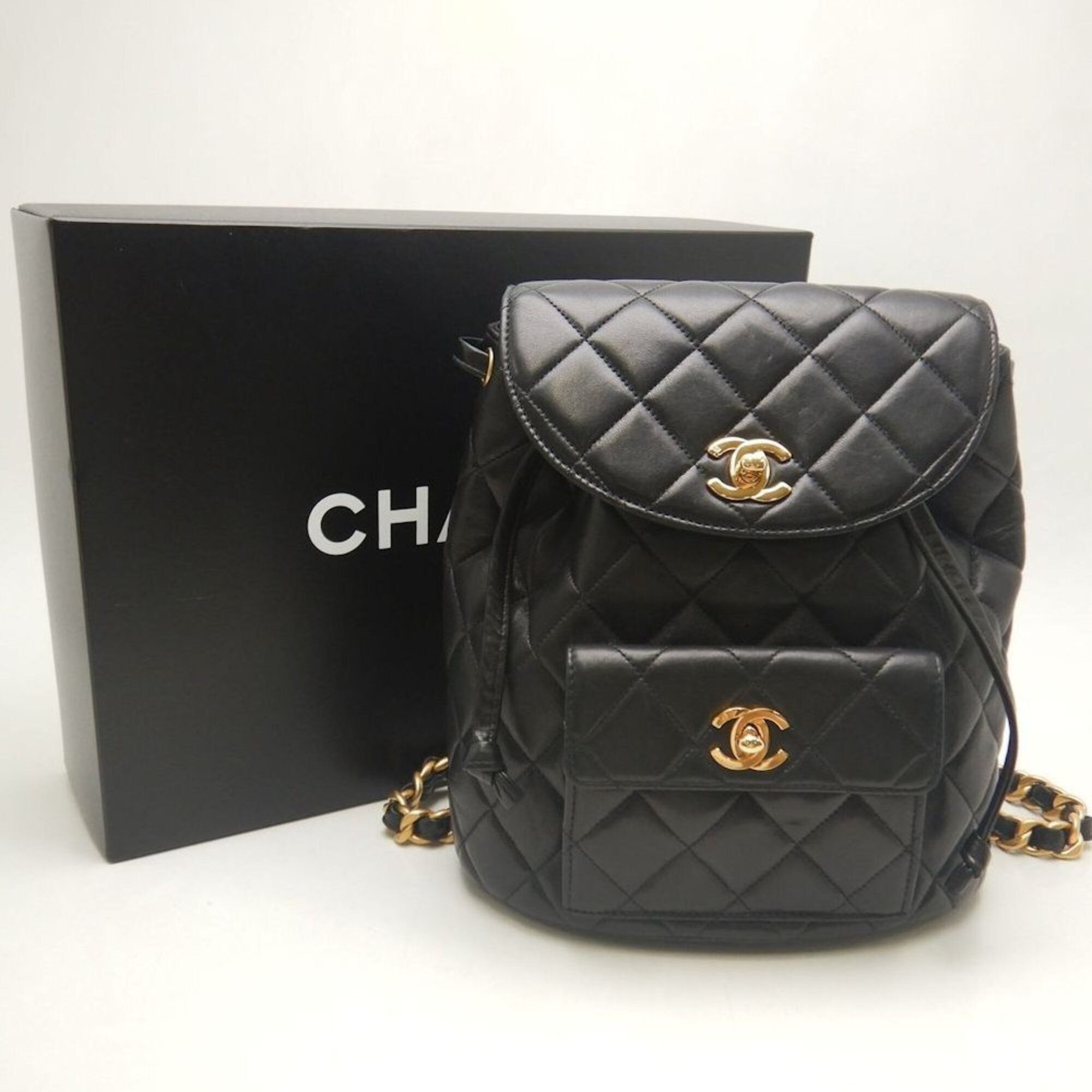 Matelasse Leather Backpack (Pre-Owned) - Chanel - Modalova