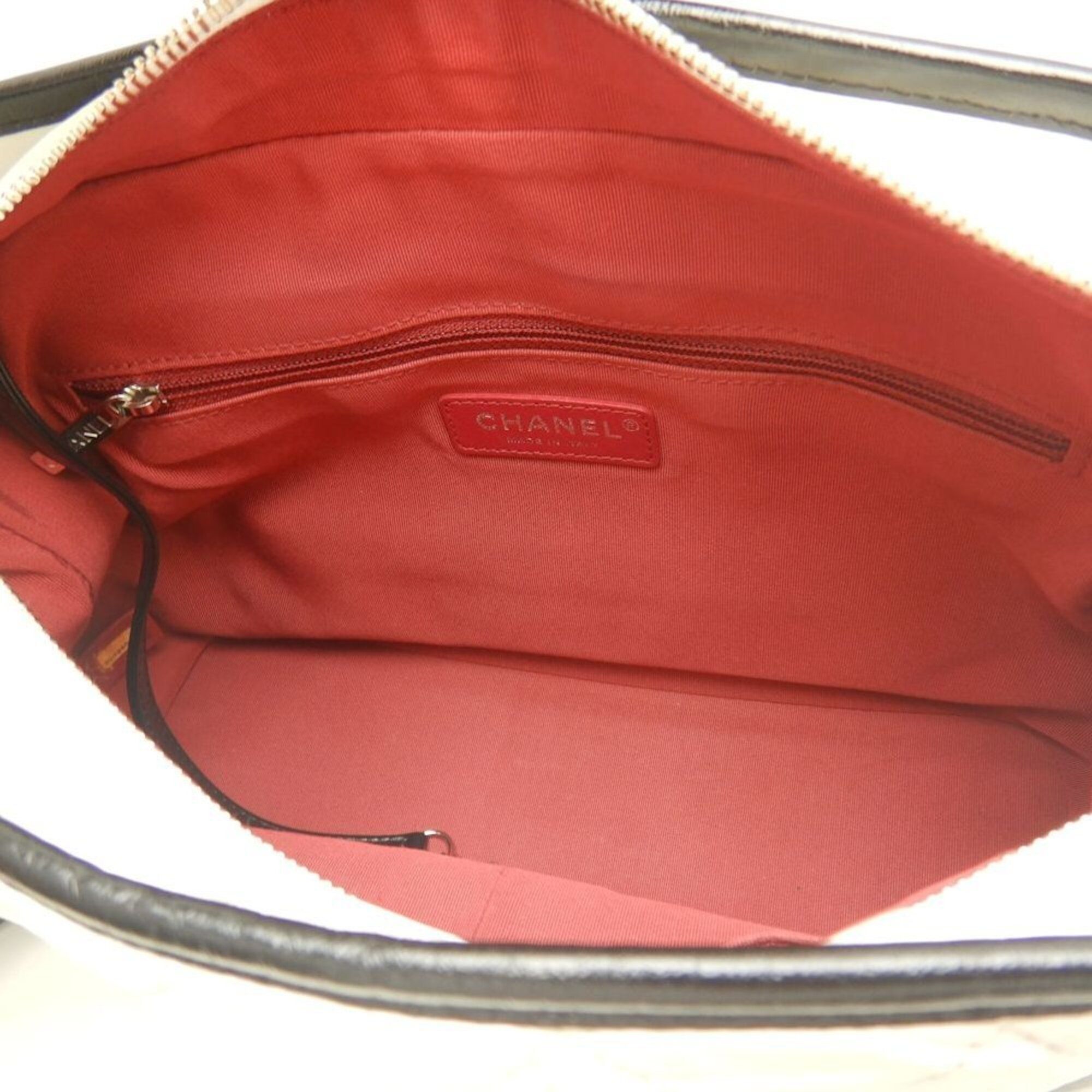 Leather Shoulder Bag (Pre-Owned) - Chanel - Modalova