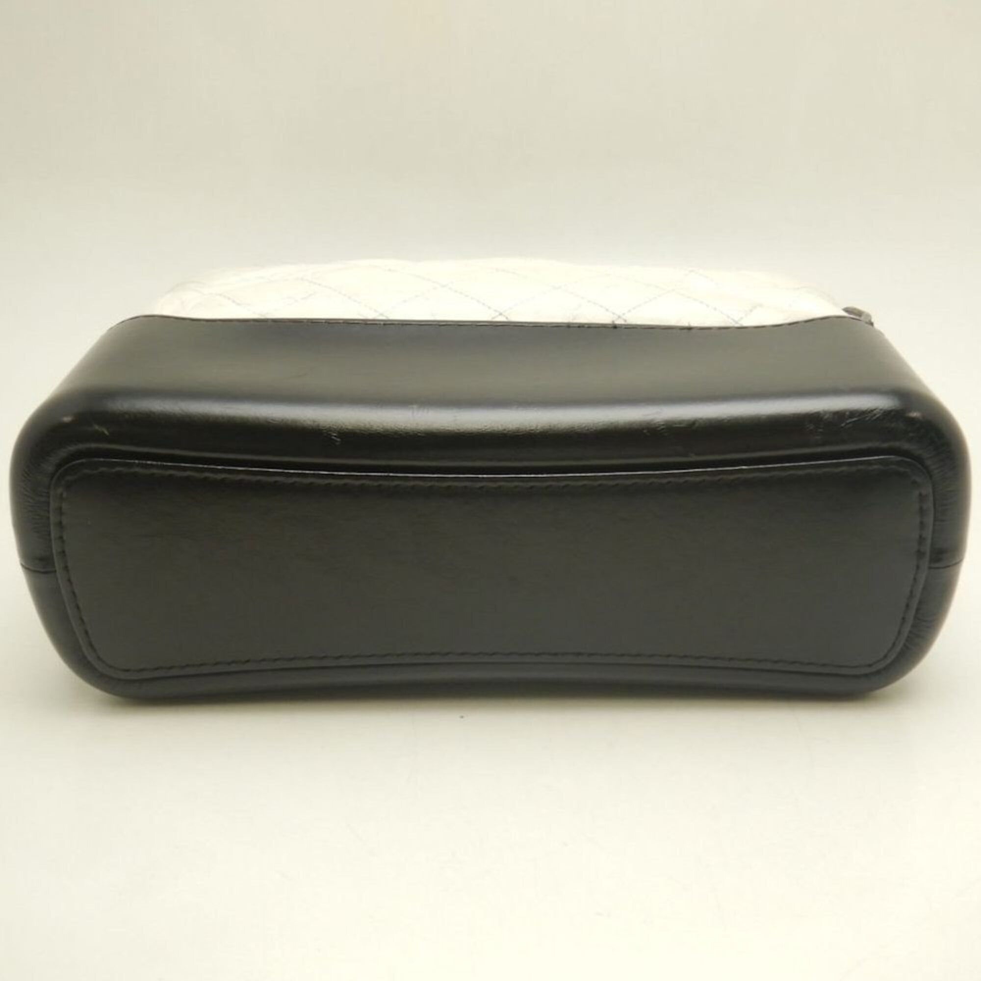 Leather Shoulder Bag (Pre-Owned) - Chanel - Modalova
