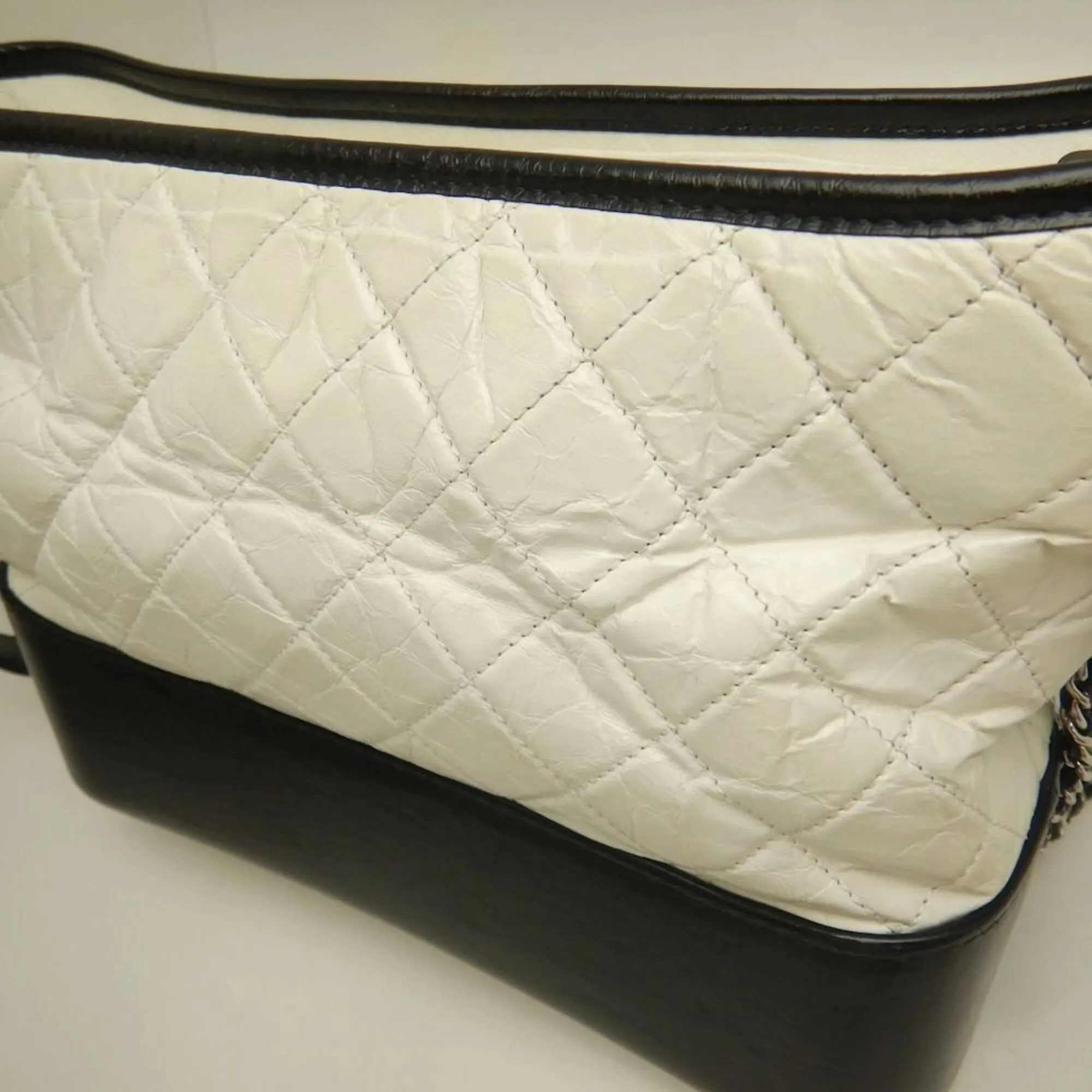 Leather Shoulder Bag (Pre-Owned) - Chanel - Modalova