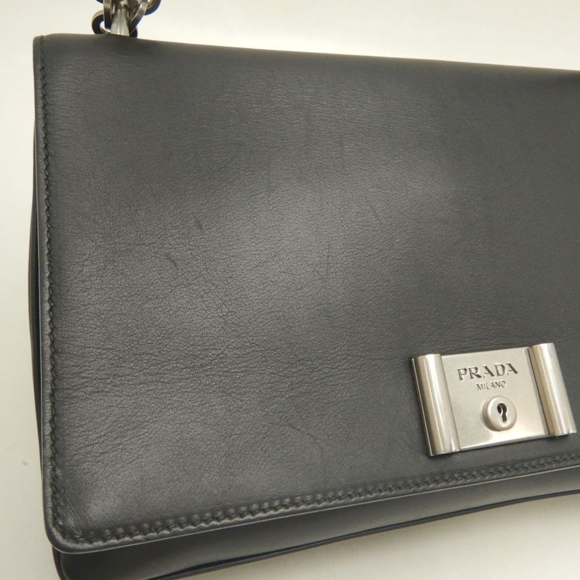 Leather Shoulder Bag (Pre-Owned) - Prada - Modalova