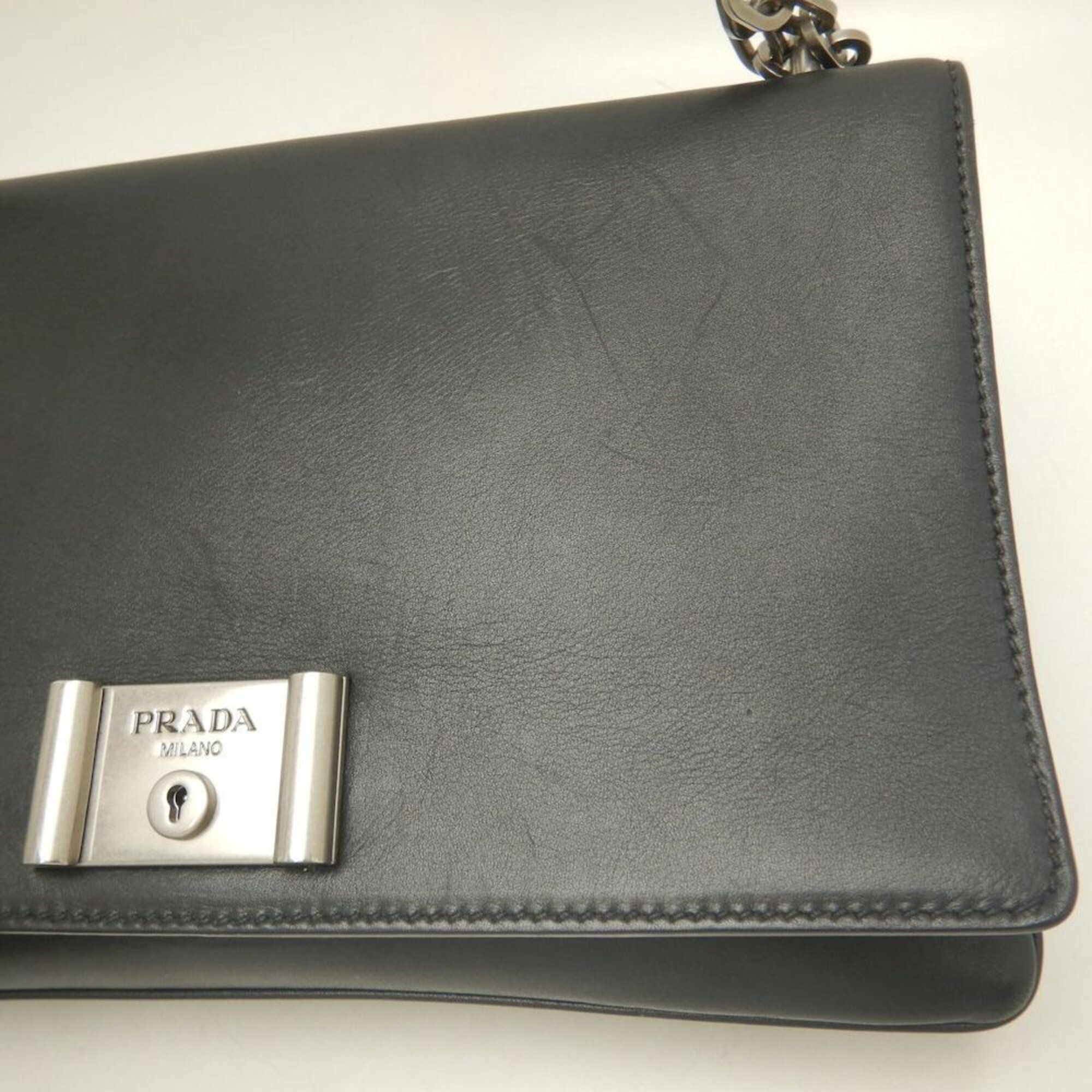 Leather Shoulder Bag (Pre-Owned) - Prada - Modalova