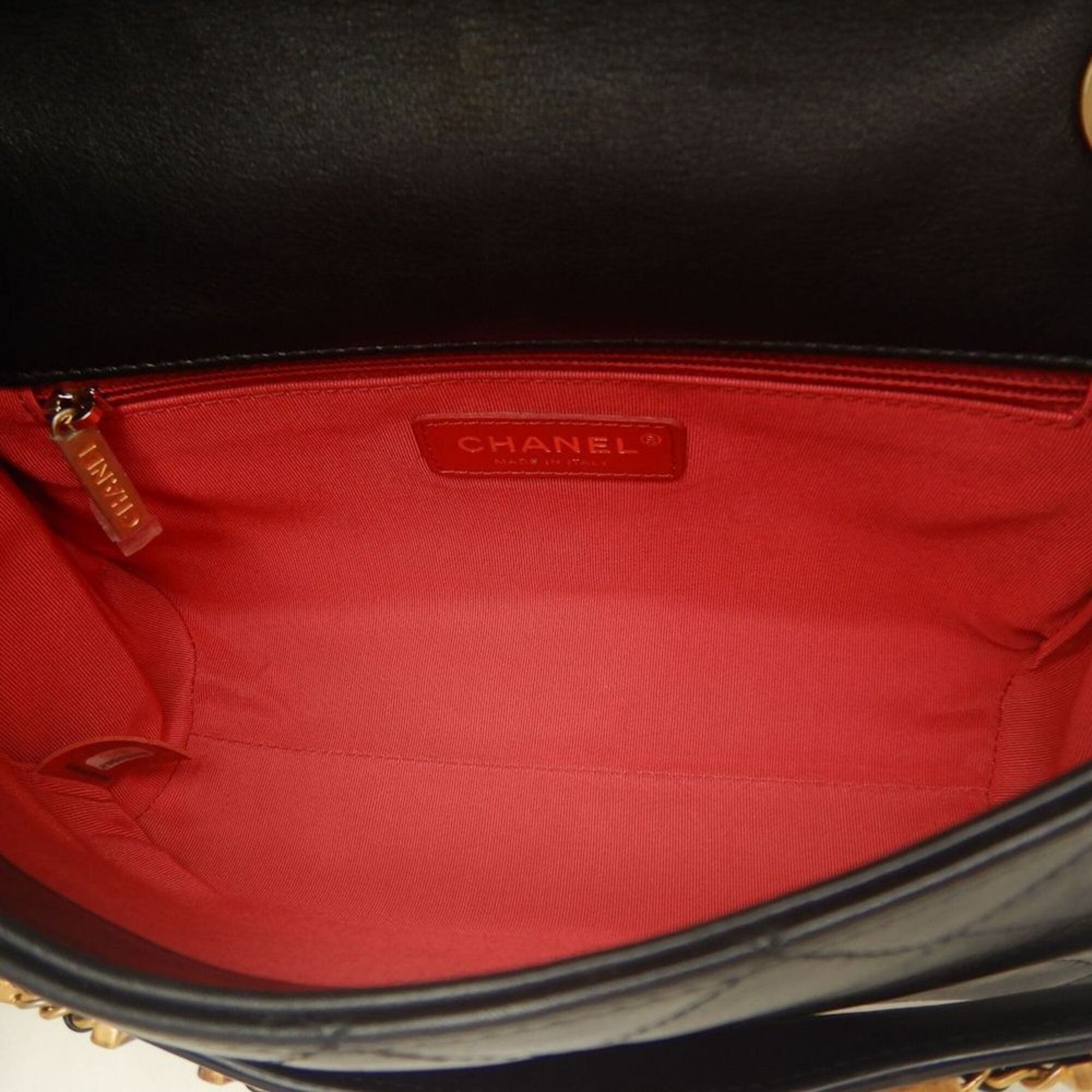 Leather Shoulder Bag (Pre-Owned) - Chanel - Modalova