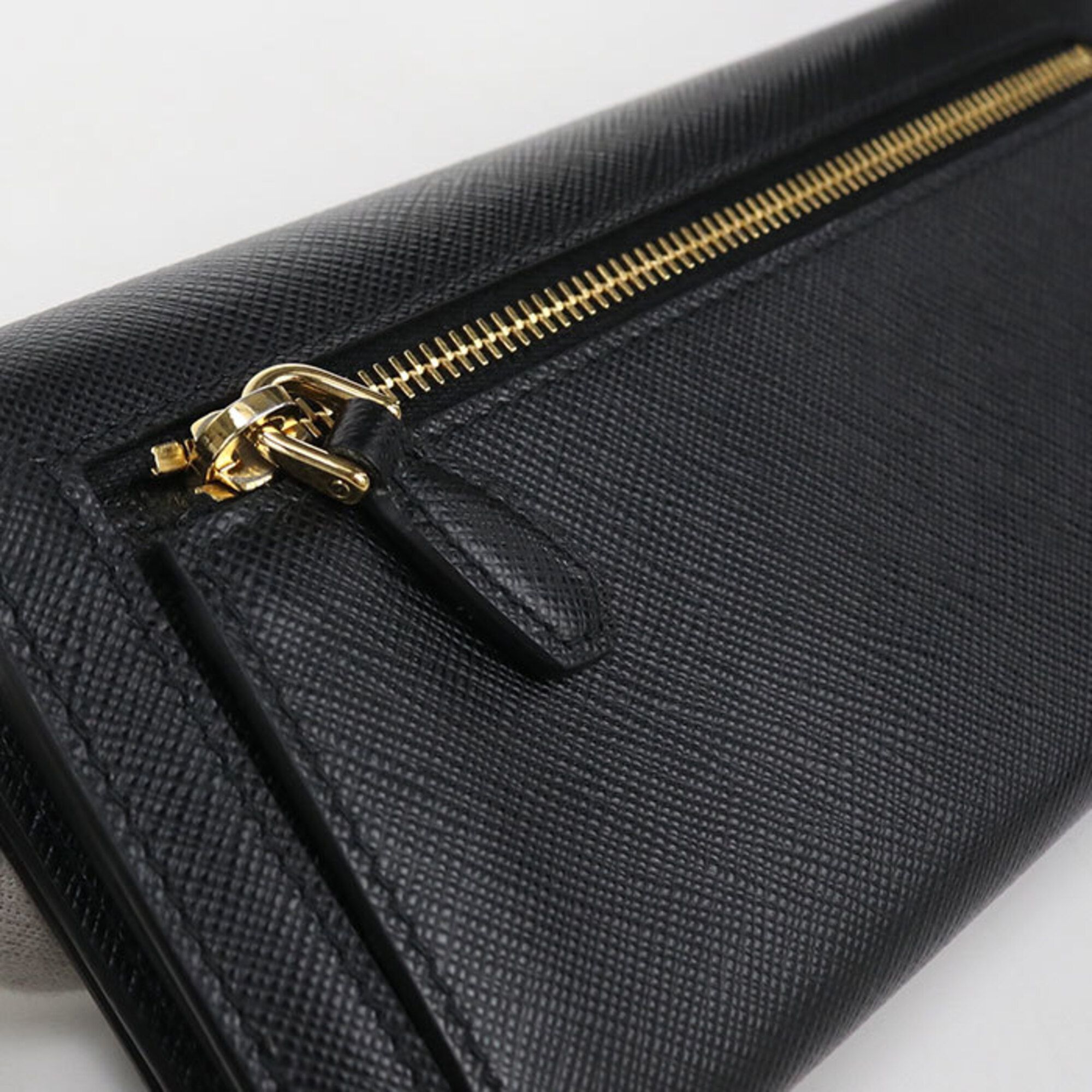 Leather Long Wallet (Bi-Fold) (Pre-Owned) - Prada - Modalova