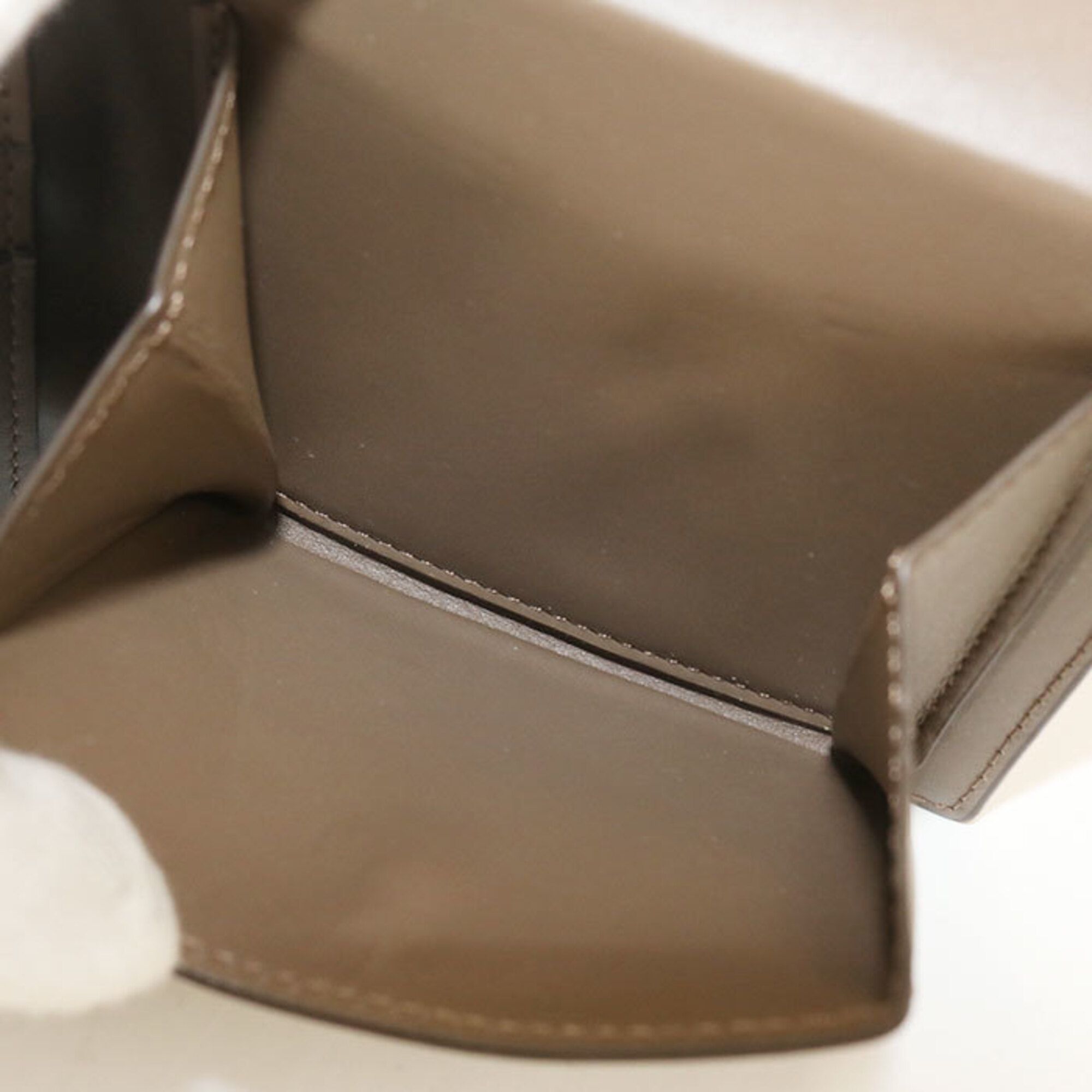 Leather Wallet (Bi-Fold) (Pre-Owned) - Loewe - Modalova