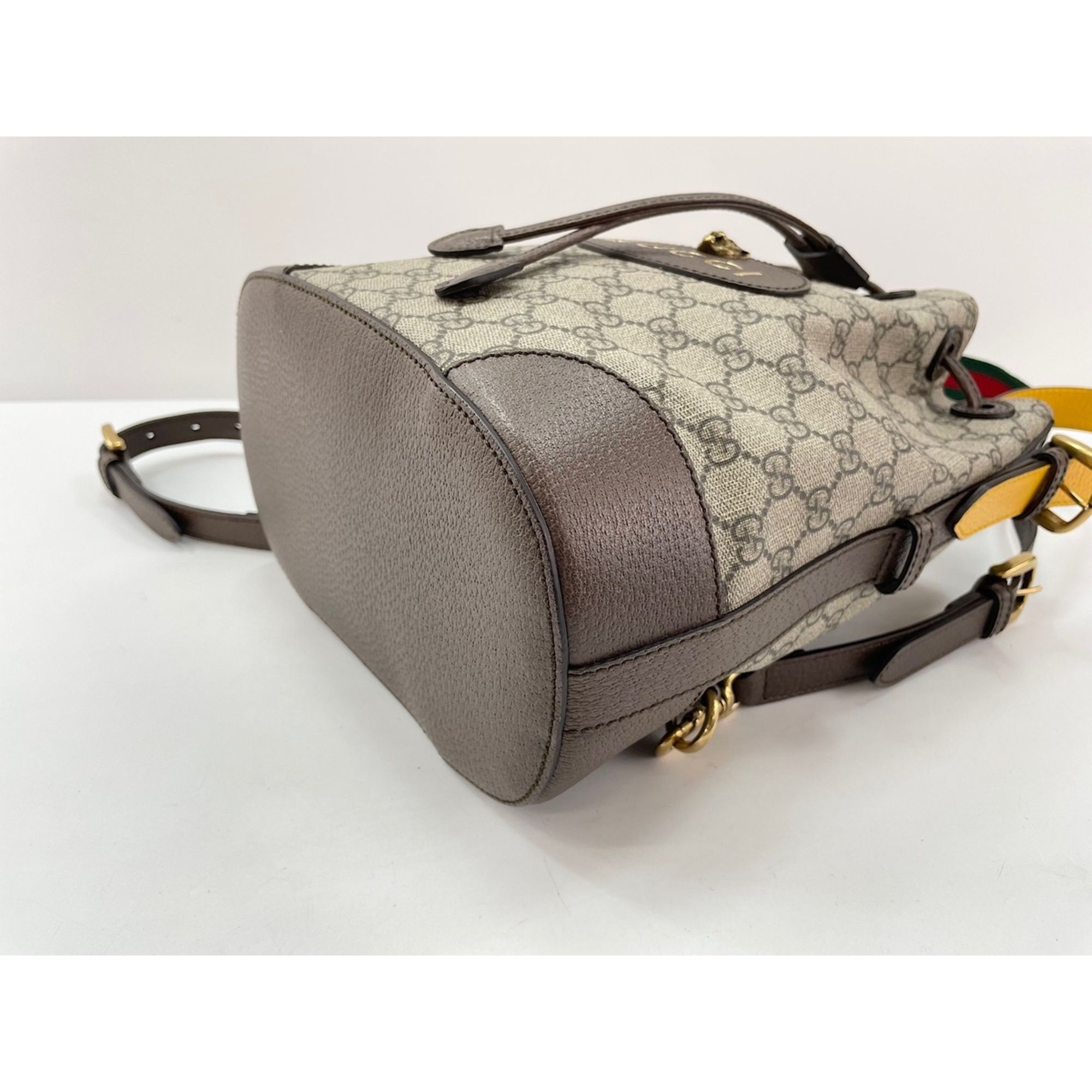 Gucci Beige Backpack (Pre-Owned) - Gucci - Modalova