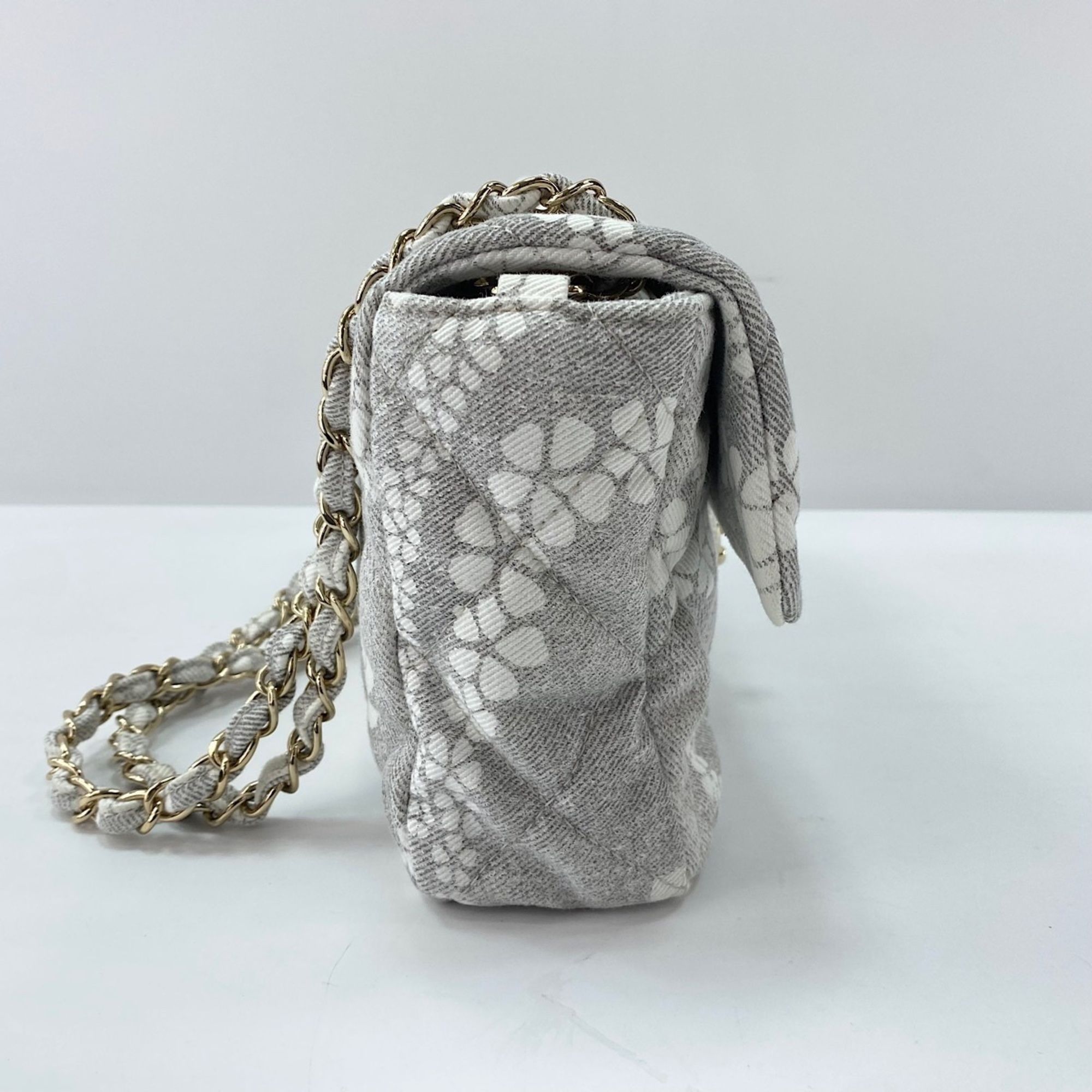 Canvas Shoulder Bag (Pre-Owned) - Chanel - Modalova