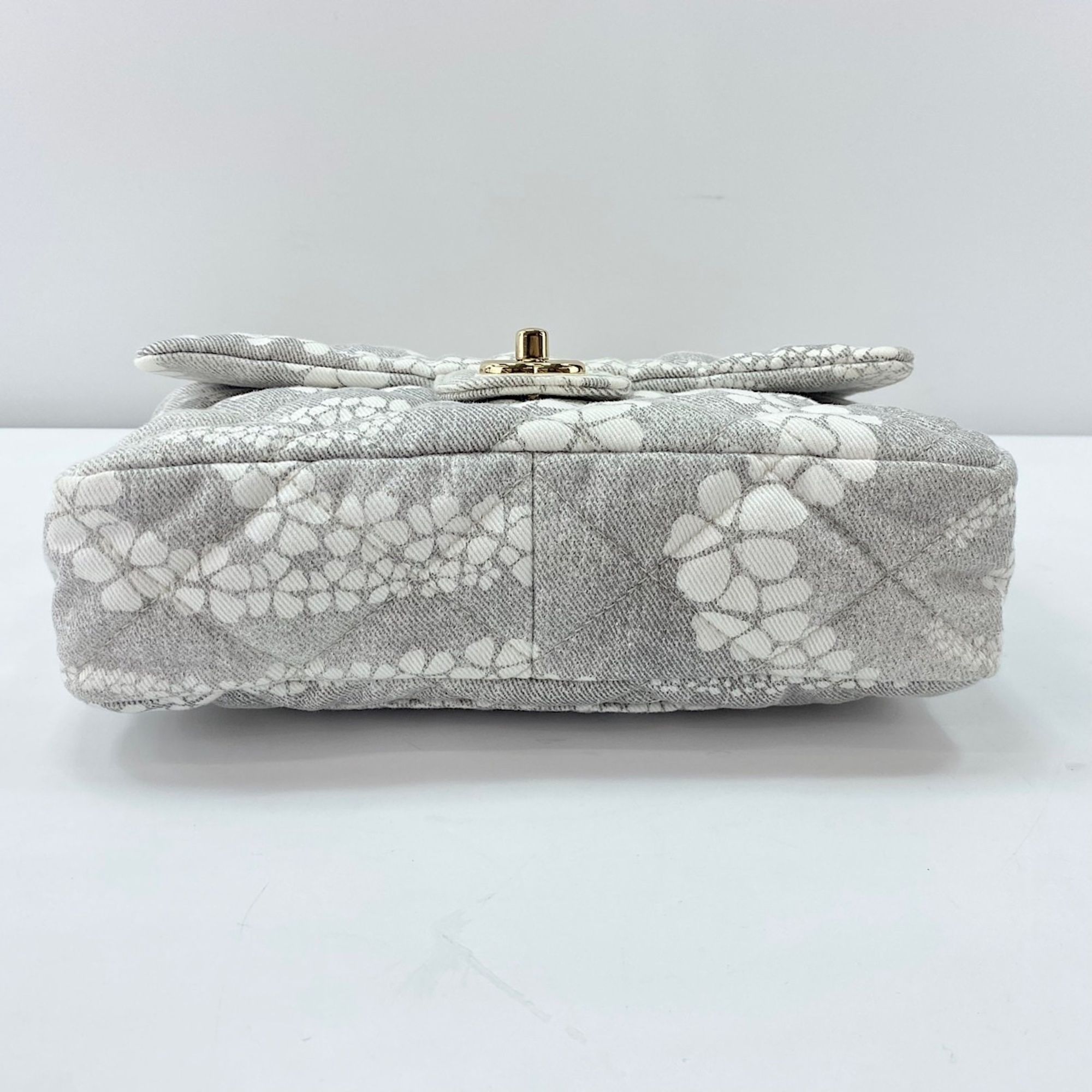 Canvas Shoulder Bag (Pre-Owned) - Chanel - Modalova