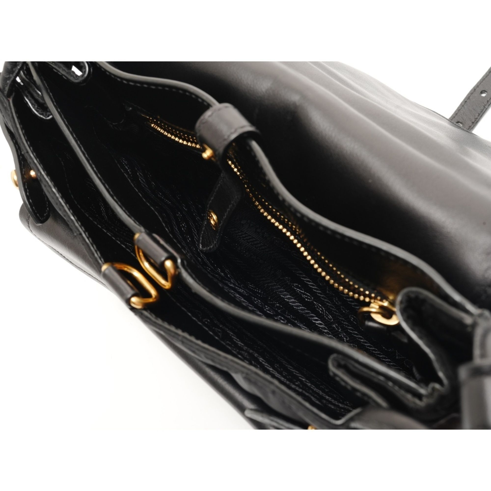 Nylon Shoulder Bag (Pre-Owned) - Prada - Modalova