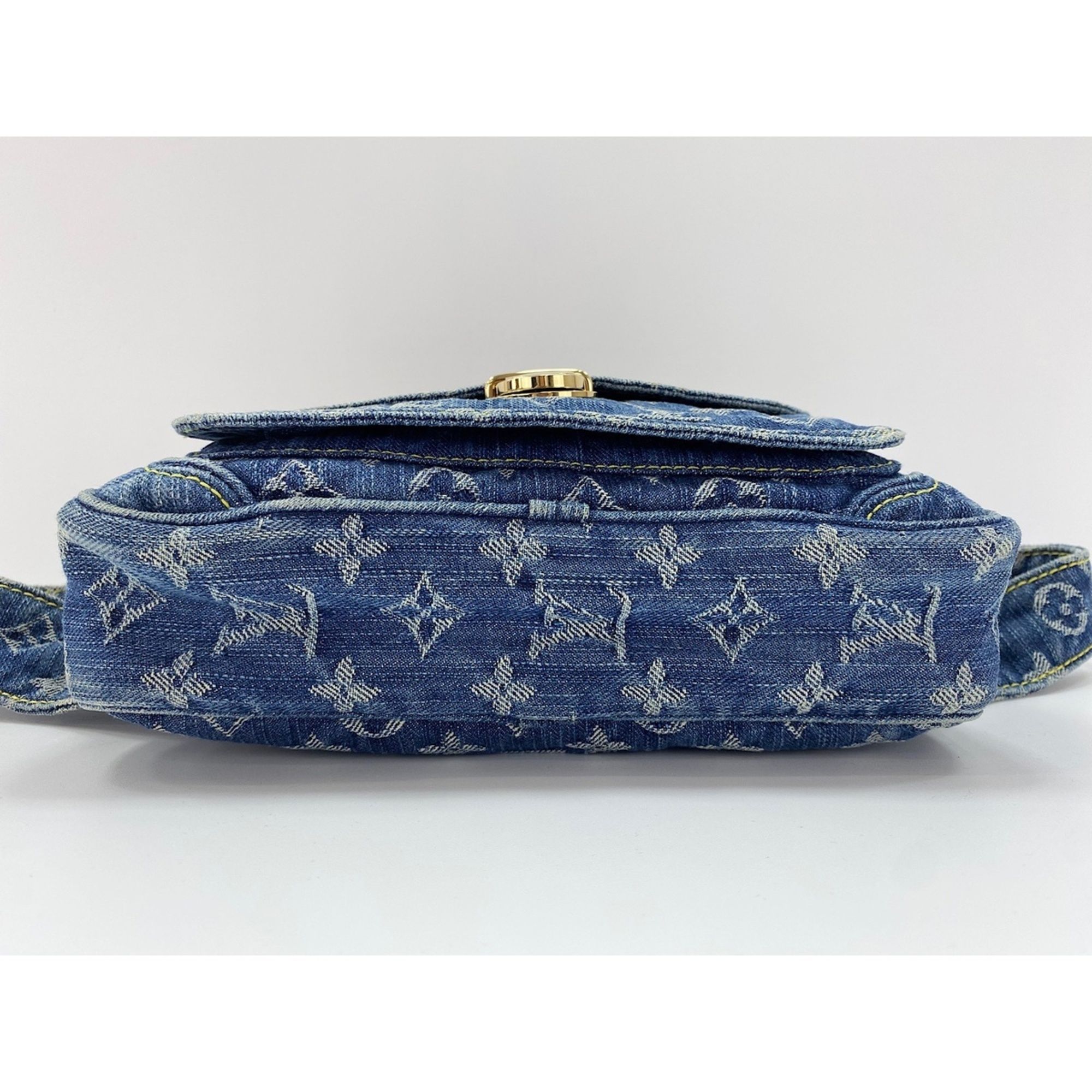 Monogram Denim Shoulder Bag (Pre-Owned) - Louis Vuitton - Modalova