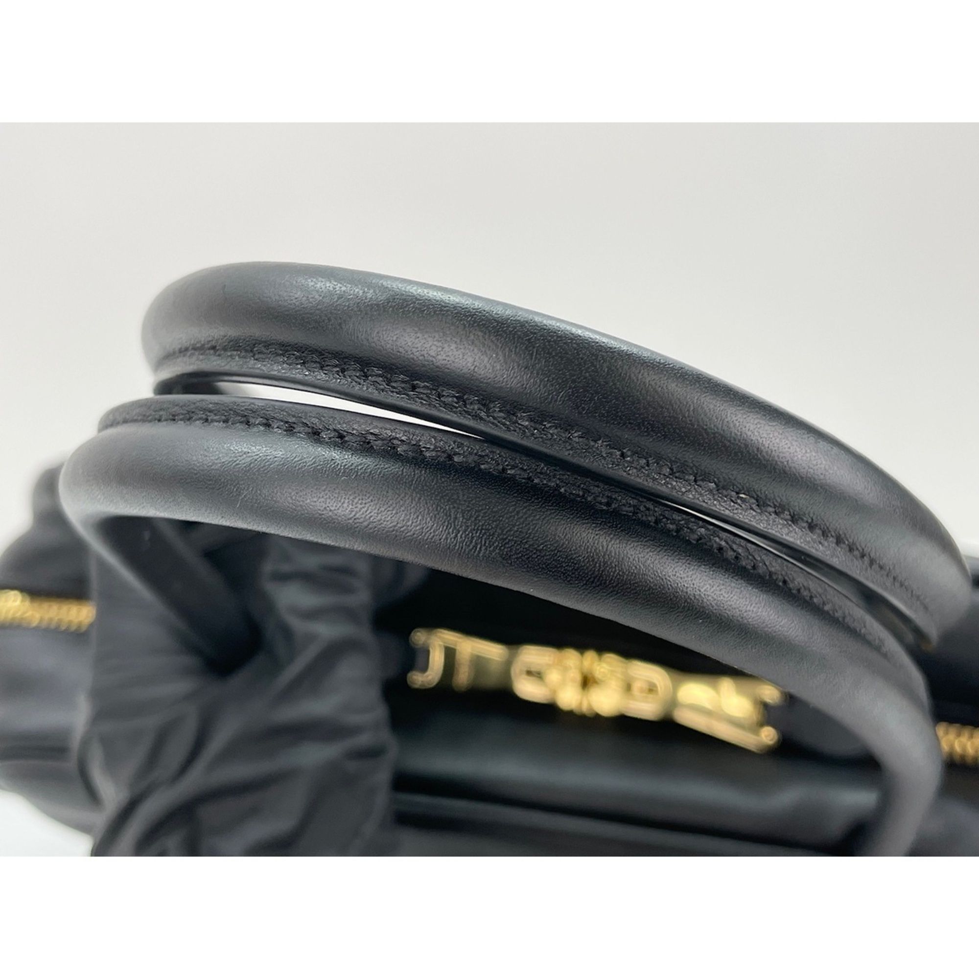 Miu Miu Black Handbag (Pre-Owned) - Miu Miu - Modalova