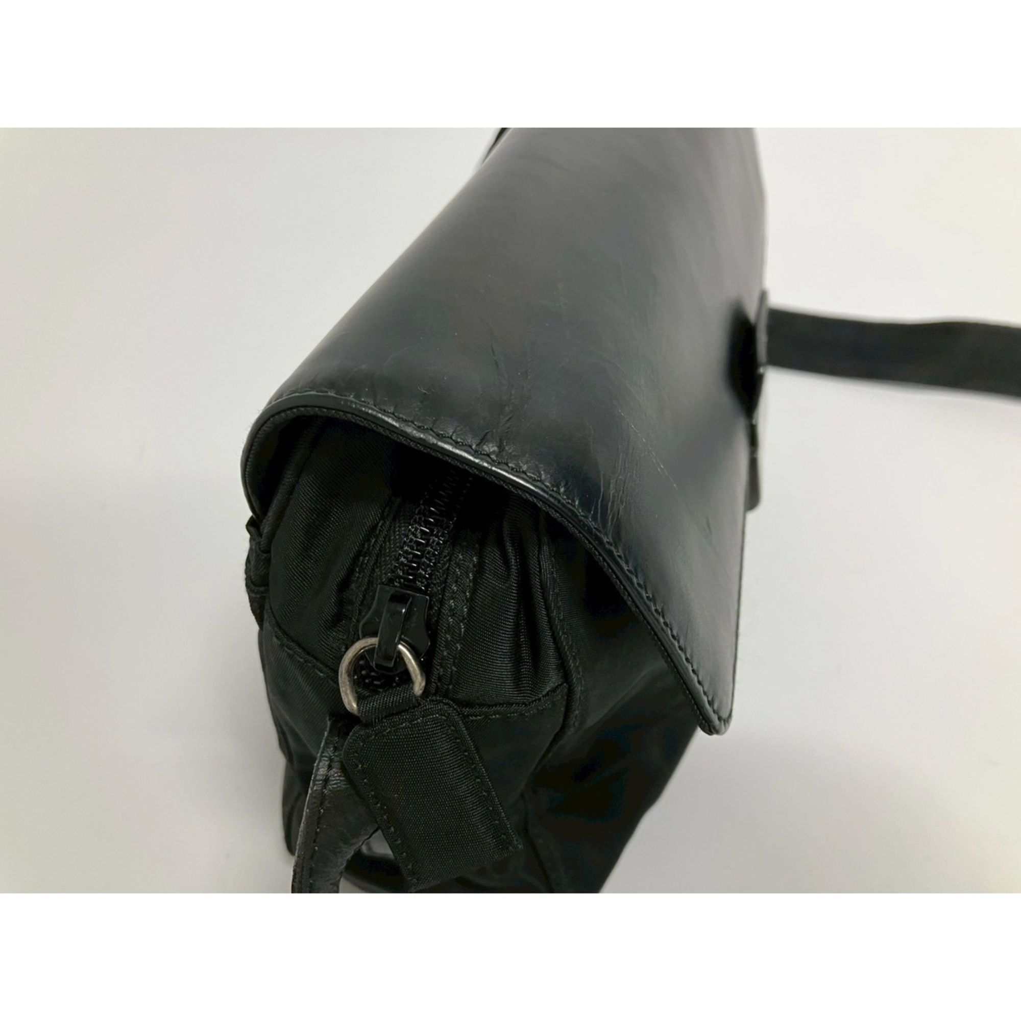 Nylon Shoulder Bag (Pre-Owned) - Prada - Modalova