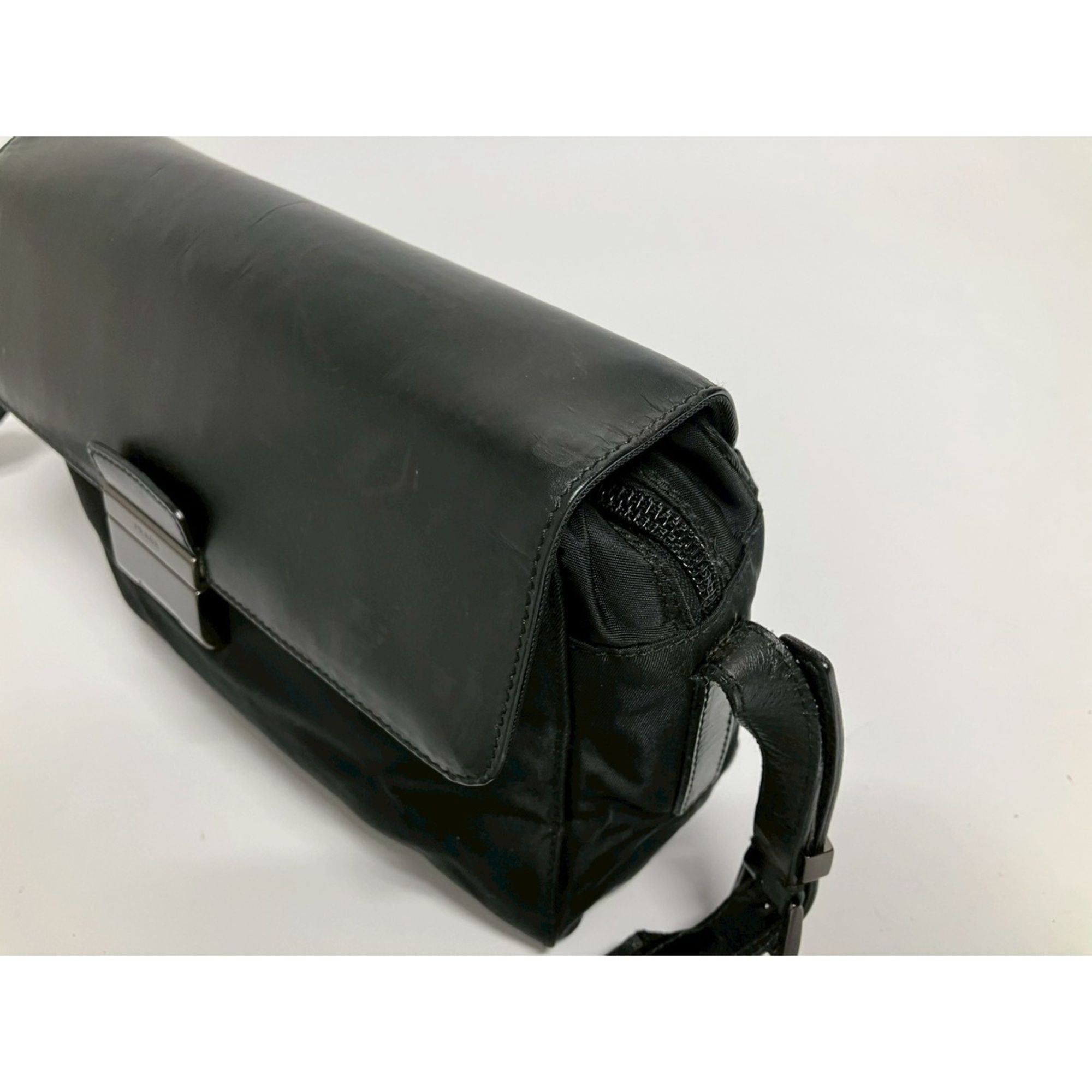 Nylon Shoulder Bag (Pre-Owned) - Prada - Modalova