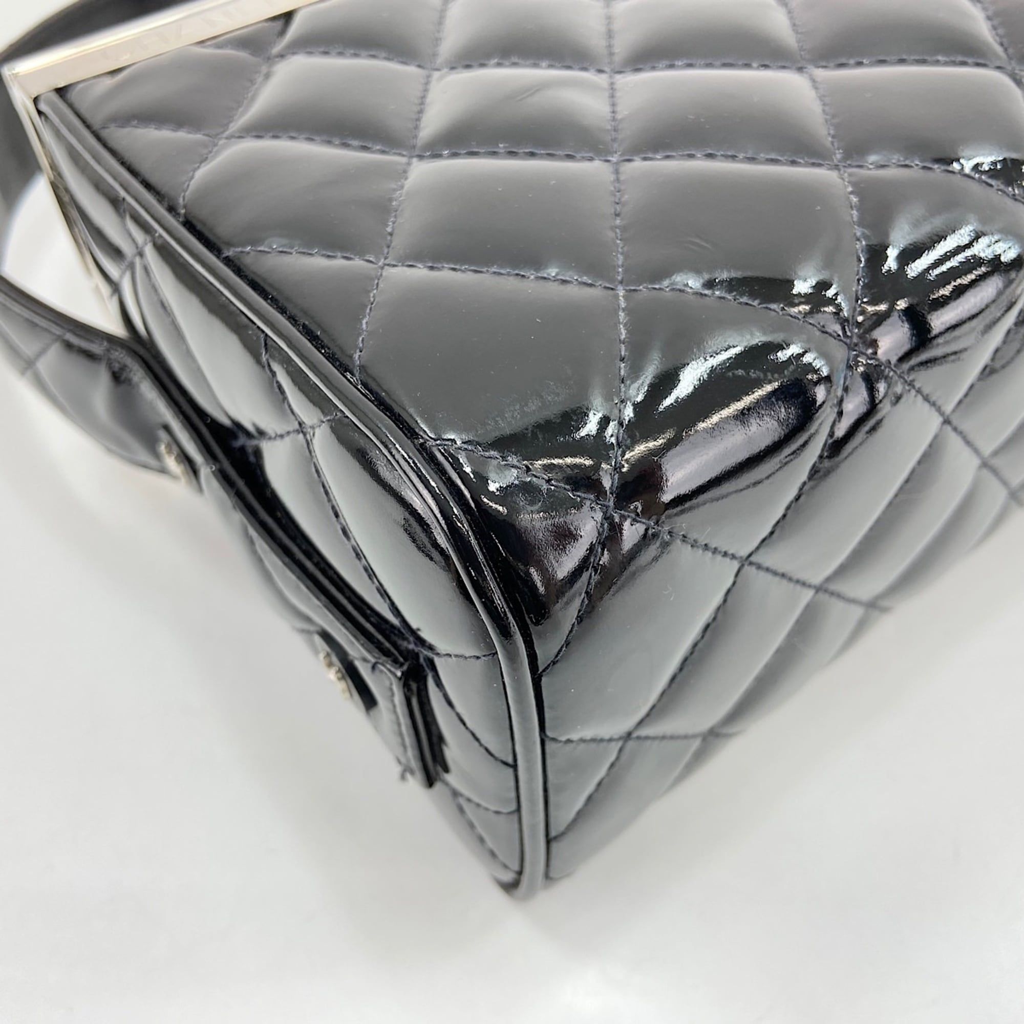 Matelasse Leather Handbag (Pre-Owned) - Chanel - Modalova