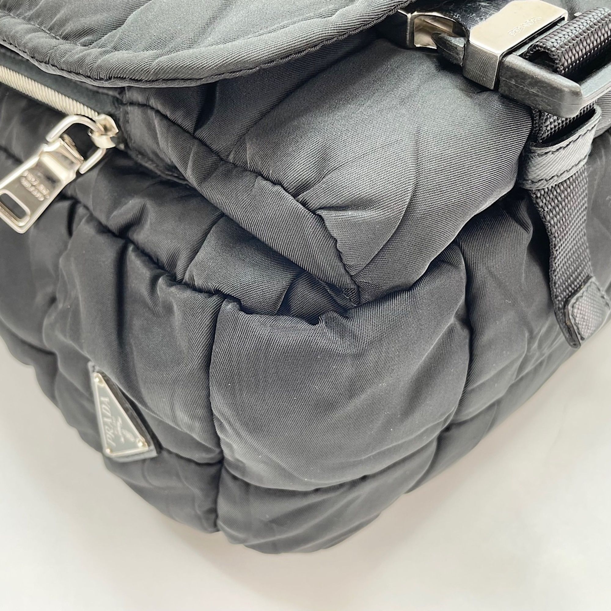 Nylon Shoulder Bag (Pre-Owned) - Prada - Modalova