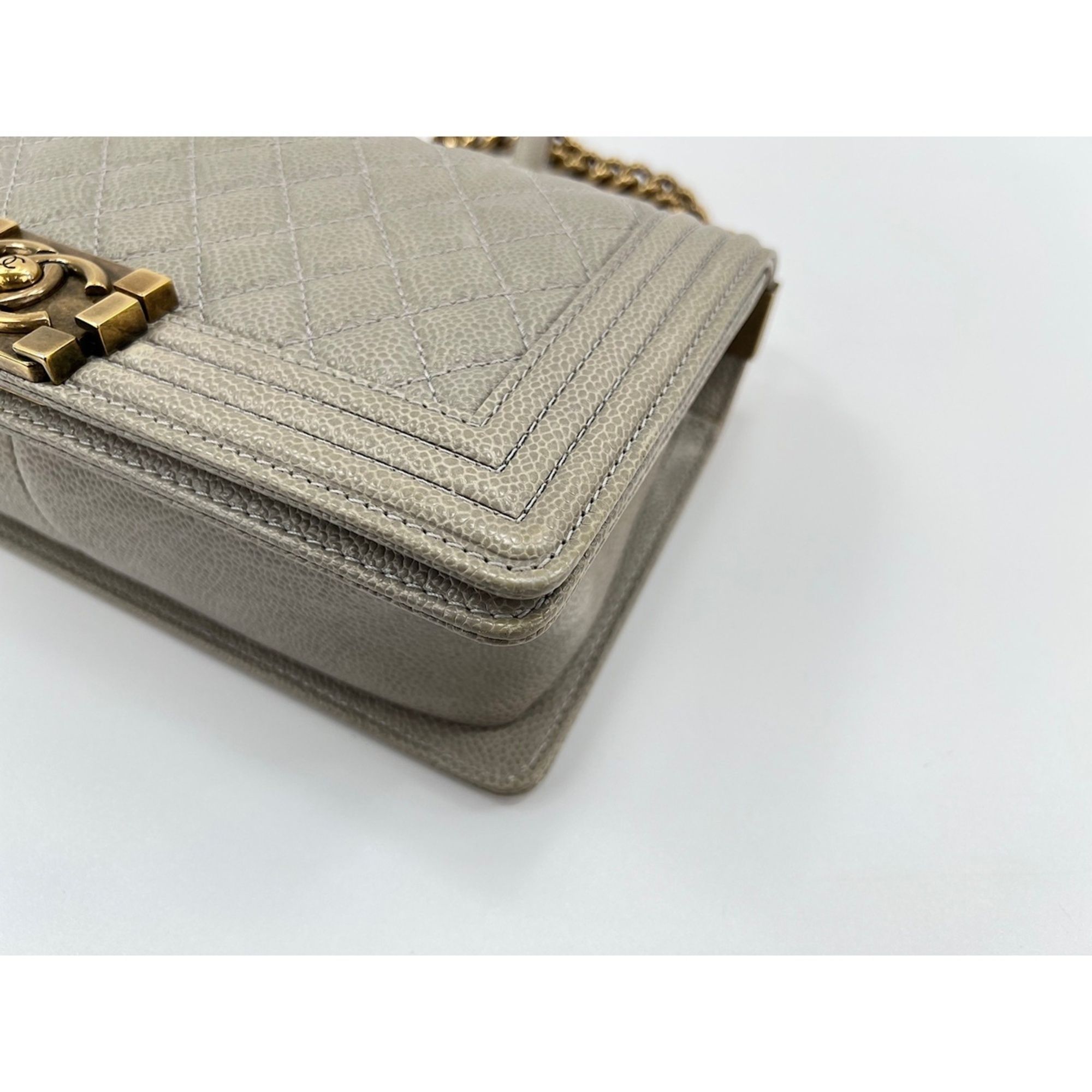 Boy Shoulder Bag (Pre-Owned) - Chanel - Modalova