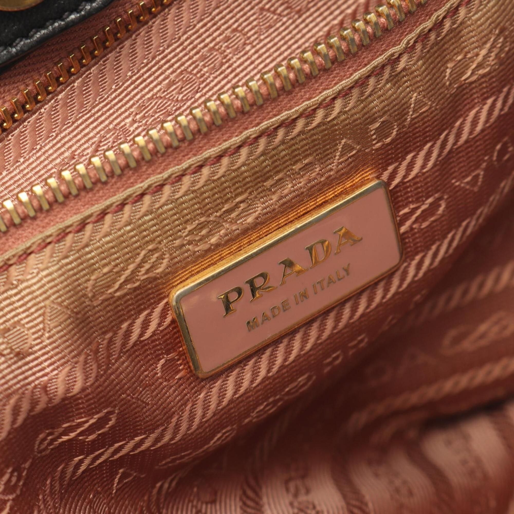 Nylon Leather Handbag (Pre-Owned) - Prada - Modalova