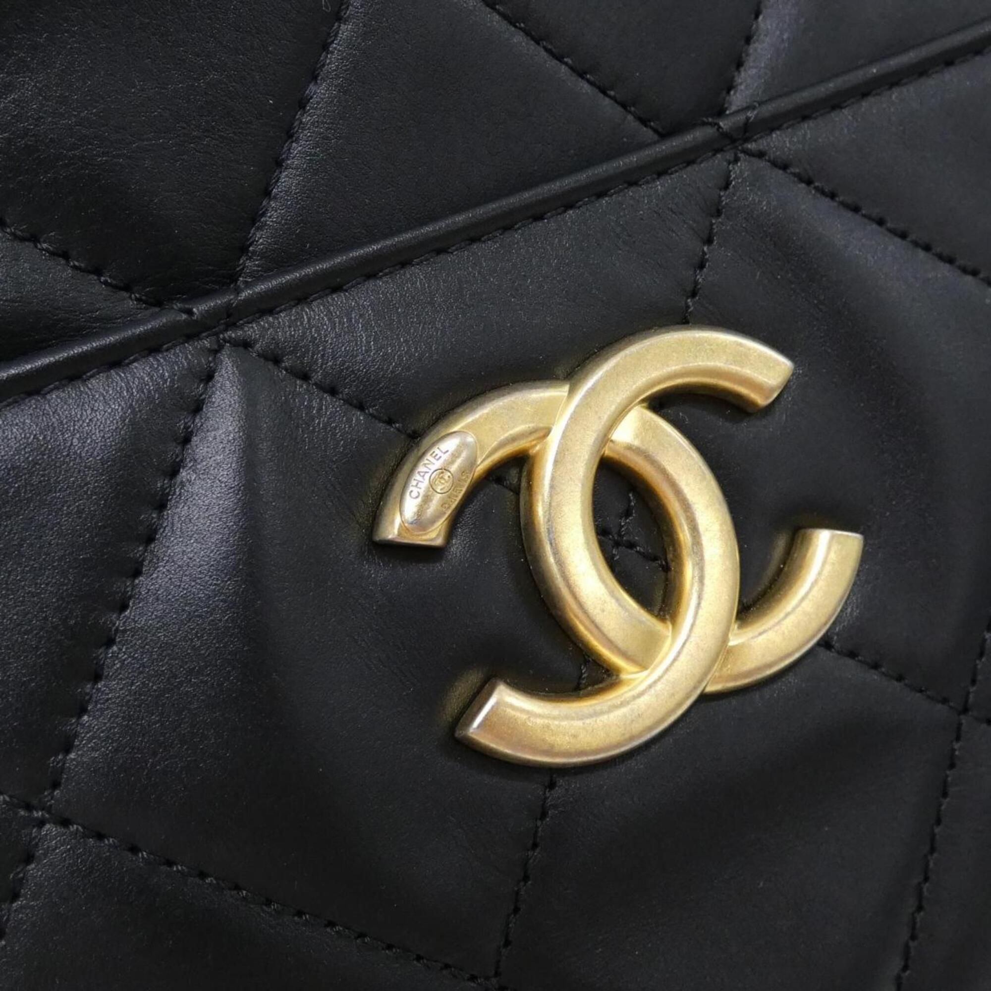 Leather Shoulder Bag (Pre-Owned) - Chanel - Modalova