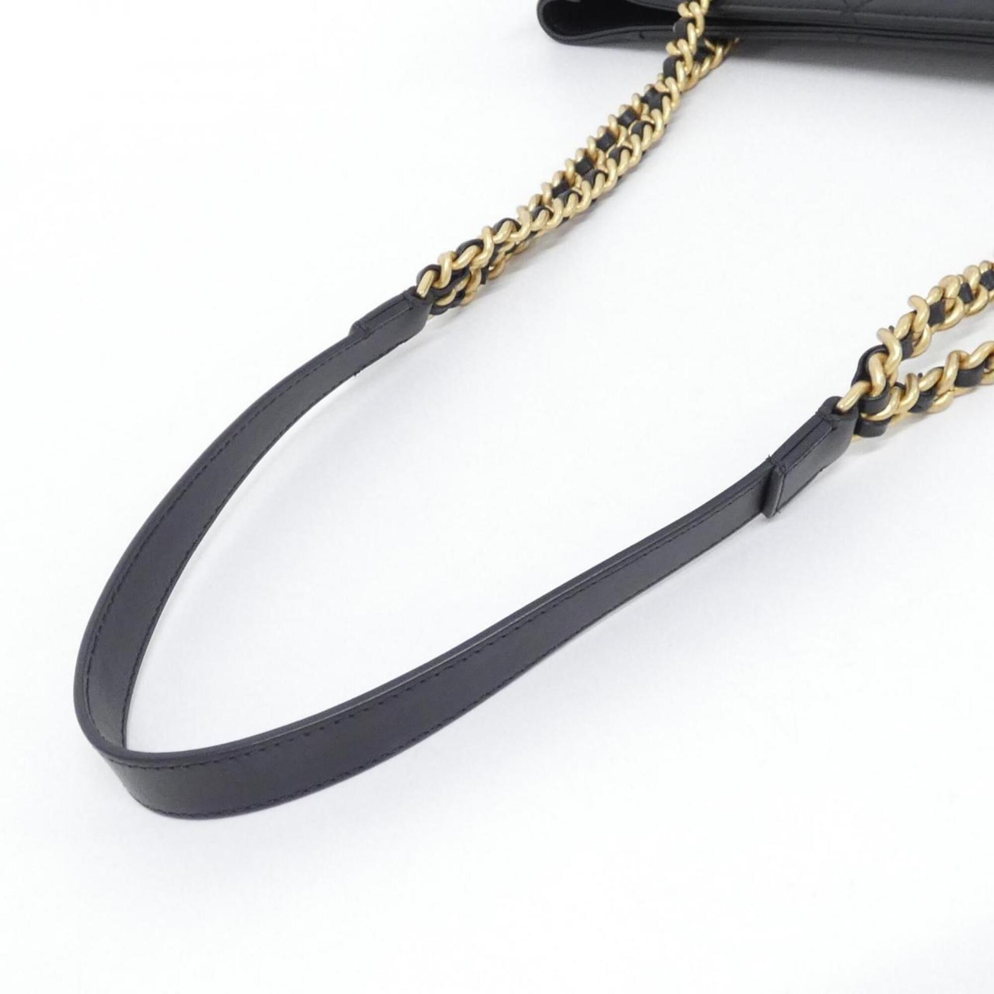 Leather Shoulder Bag (Pre-Owned) - Chanel - Modalova