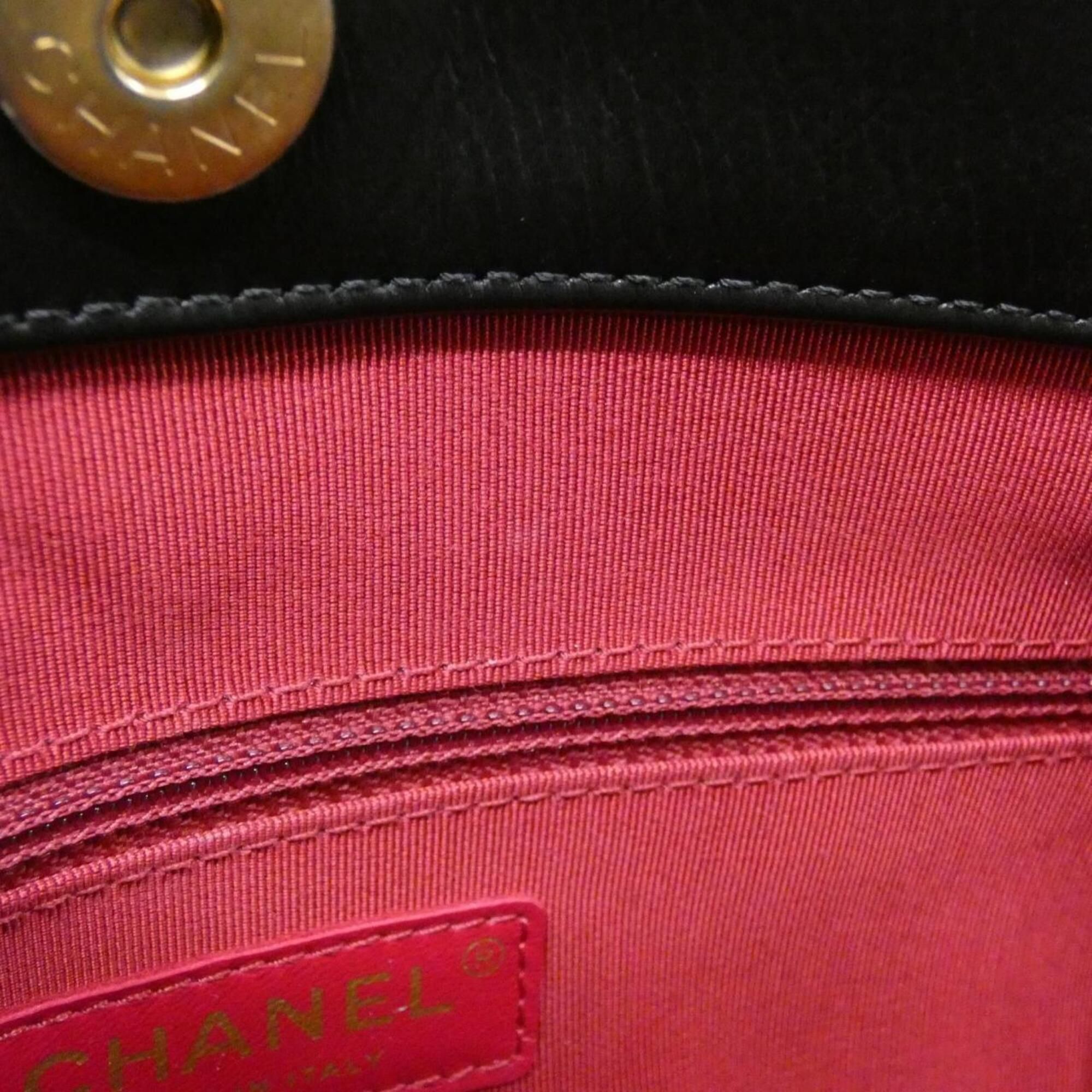 Leather Shoulder Bag (Pre-Owned) - Chanel - Modalova