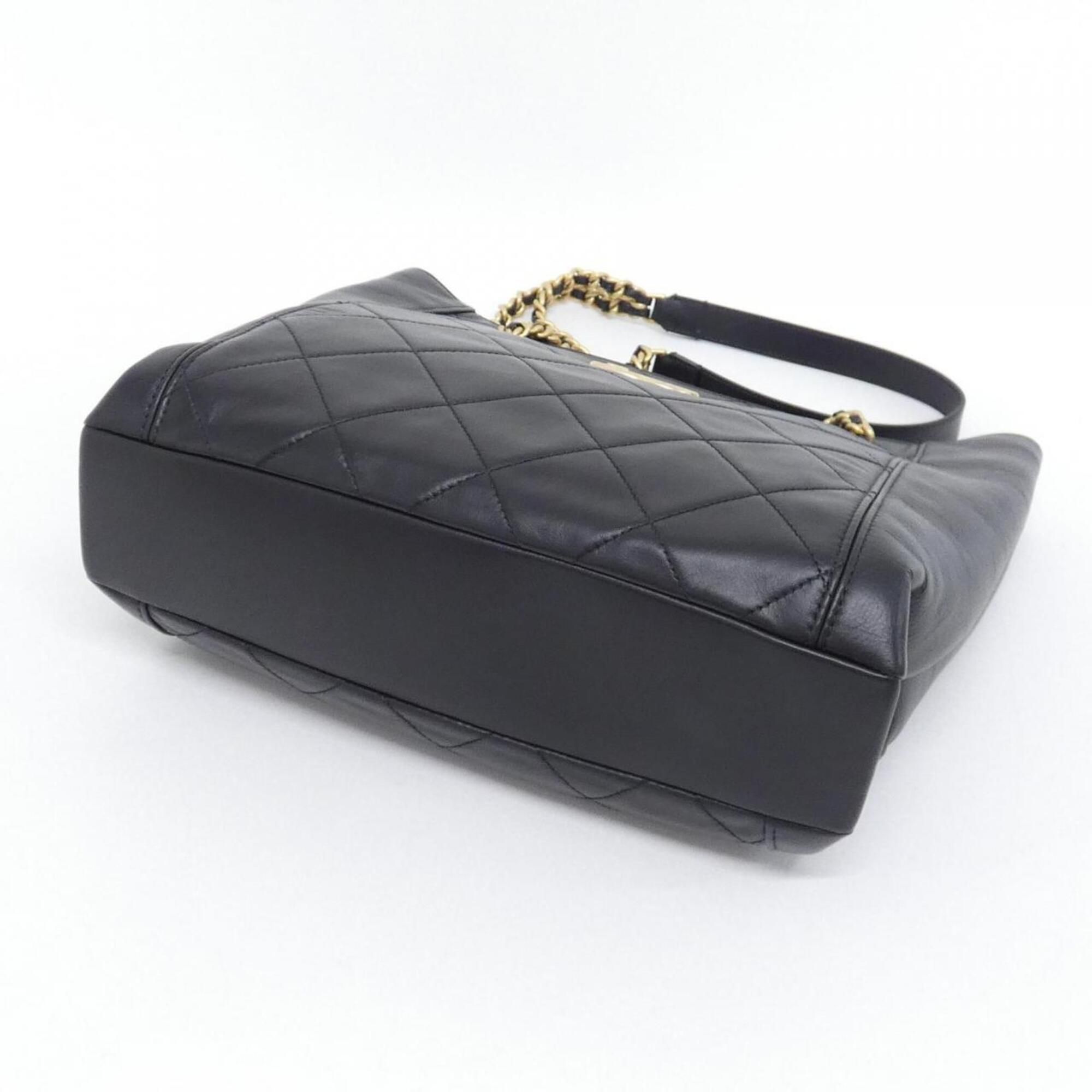 Leather Shoulder Bag (Pre-Owned) - Chanel - Modalova