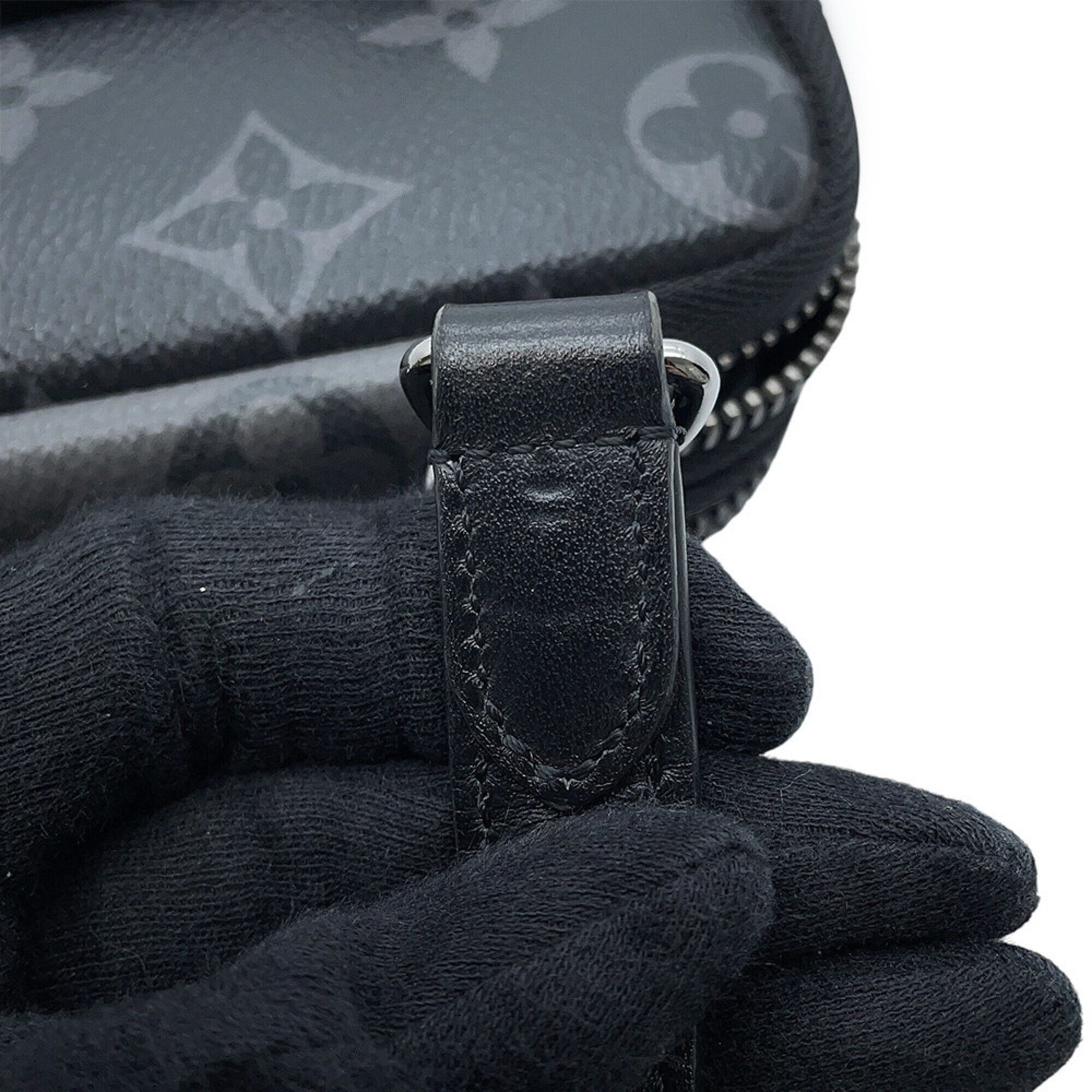 Monogram Eclipse Monogram Eclipse Pouch Shoulder Bag (Pre-Owned) - Louis Vuitton - Modalova