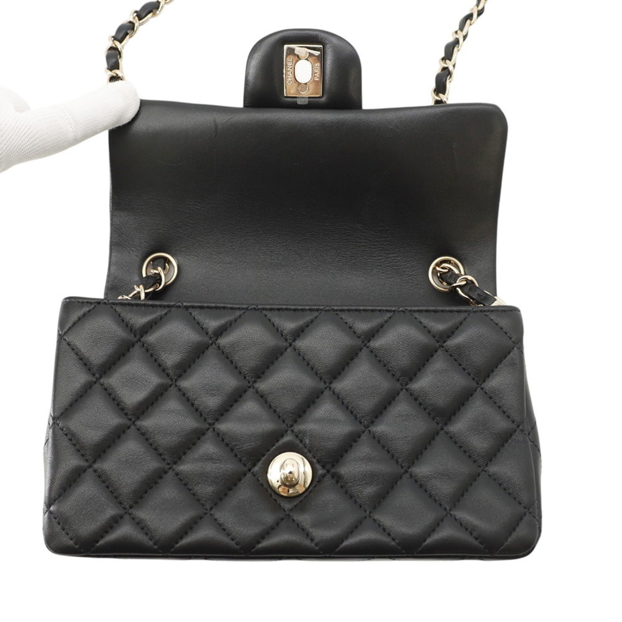 Matelasse Leather Handbag Shoulder Bag (Pre-Owned) - Chanel - Modalova