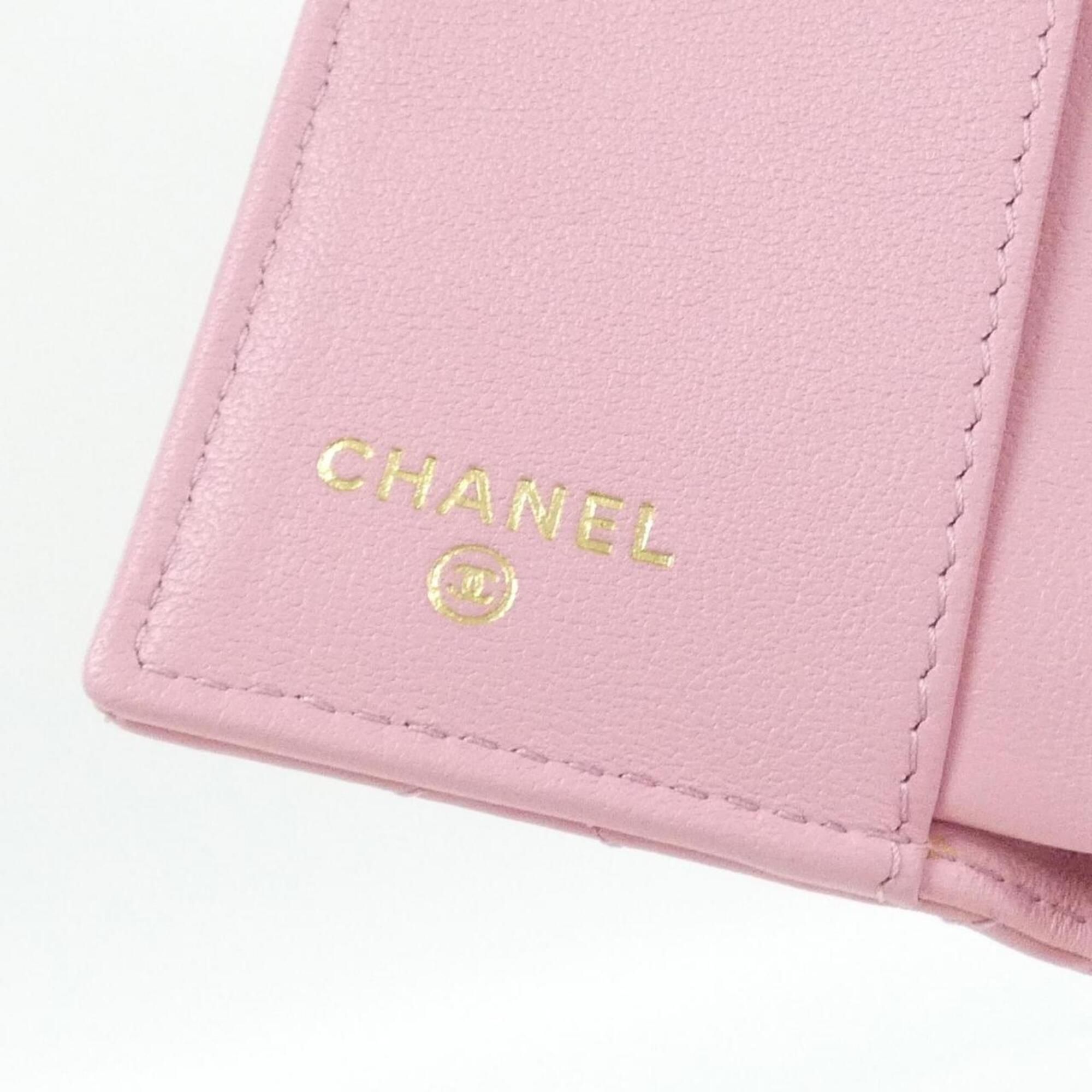 Leather Wallet (Tri-Fold) (Pre-Owned) - Chanel - Modalova
