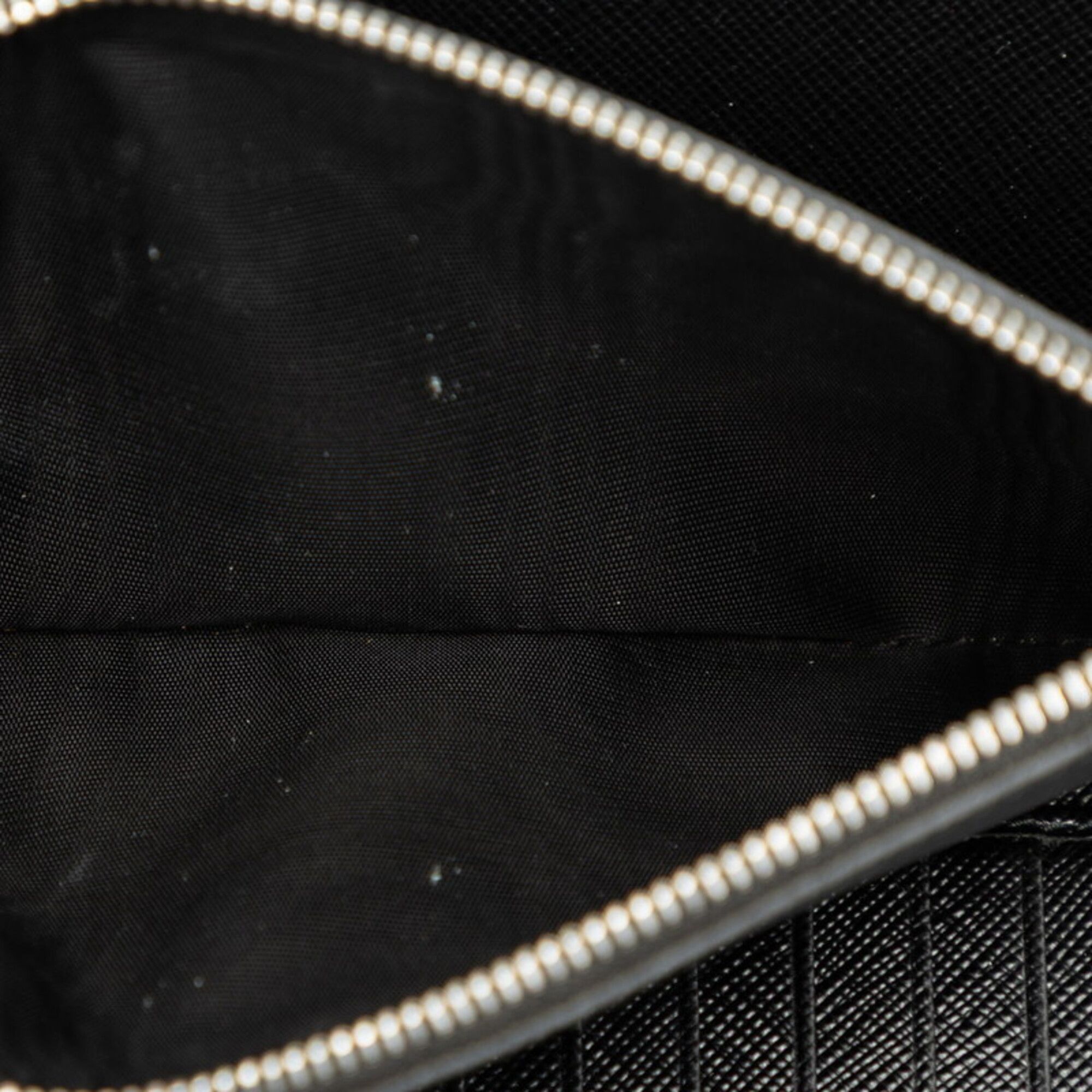 Leather Long Wallet (Bi-Fold) (Pre-Owned) - Prada - Modalova