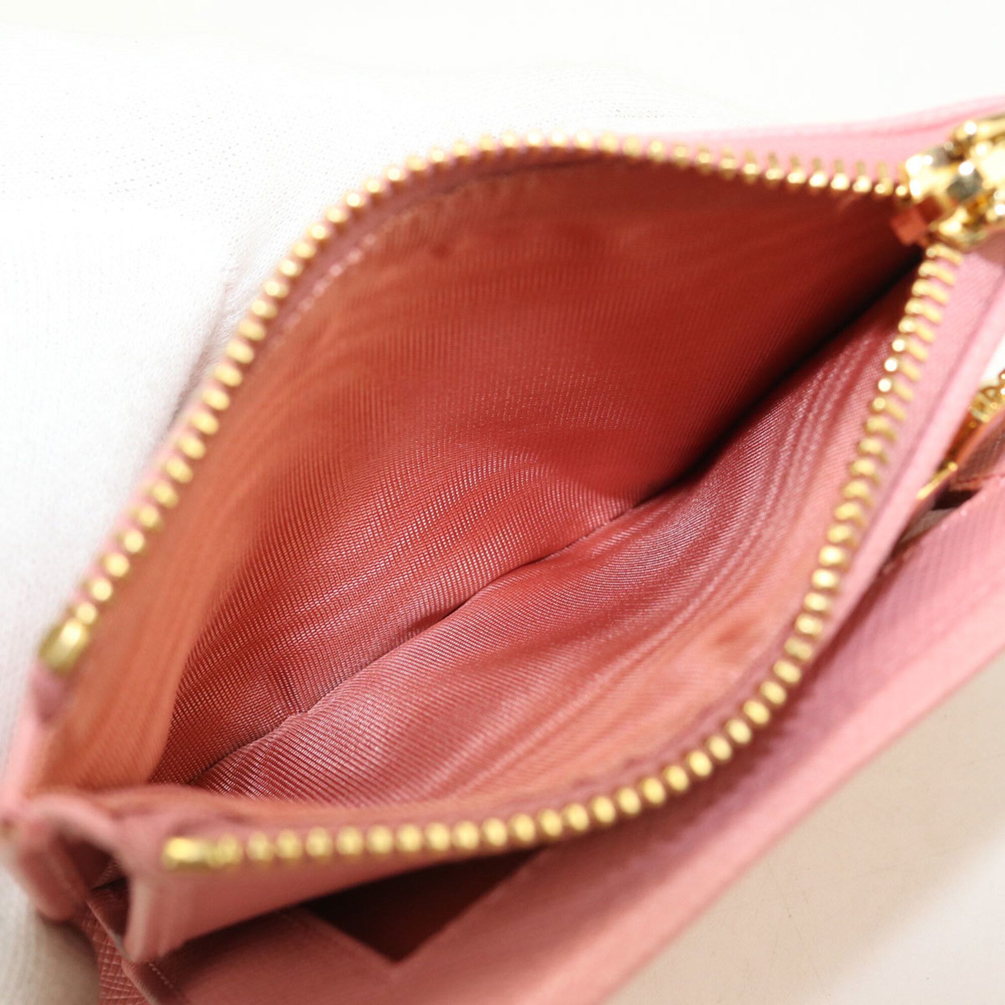 Leather Wallet (Bi-Fold) (Pre-Owned) - Prada - Modalova