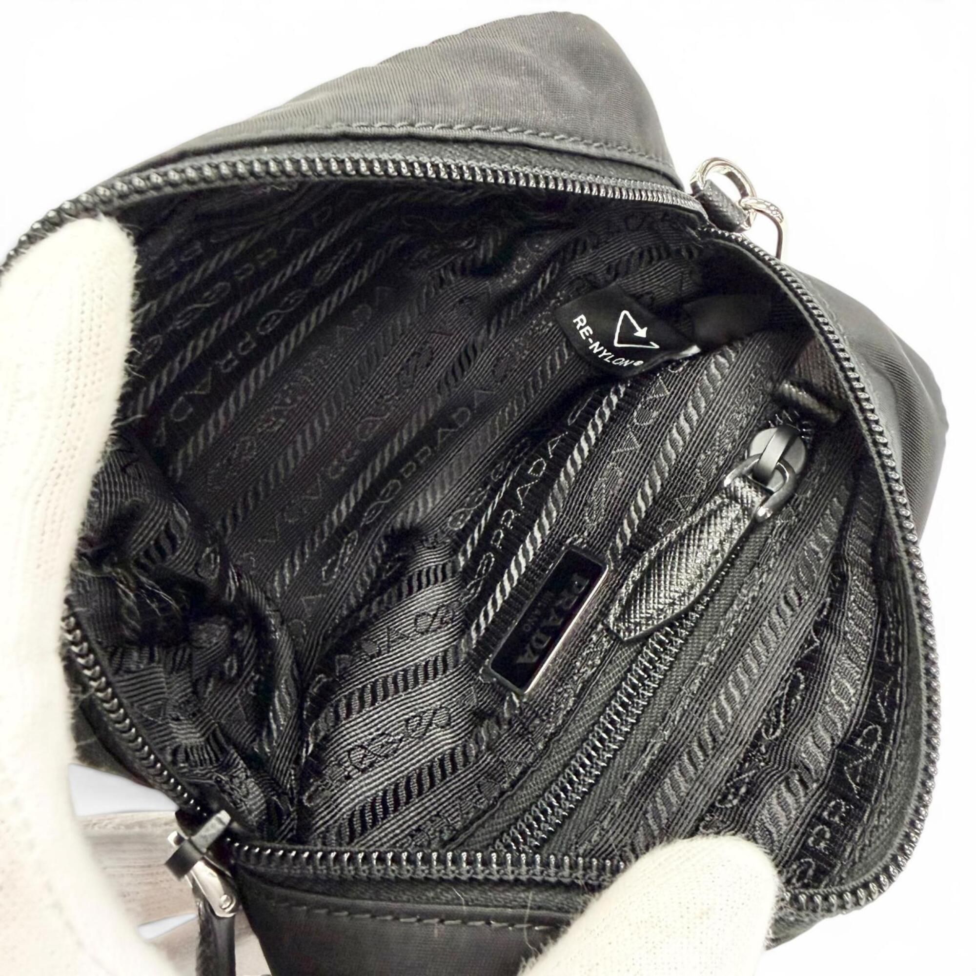 Prada Black Nylon Pouch (Pre-Owned) - Prada - Modalova